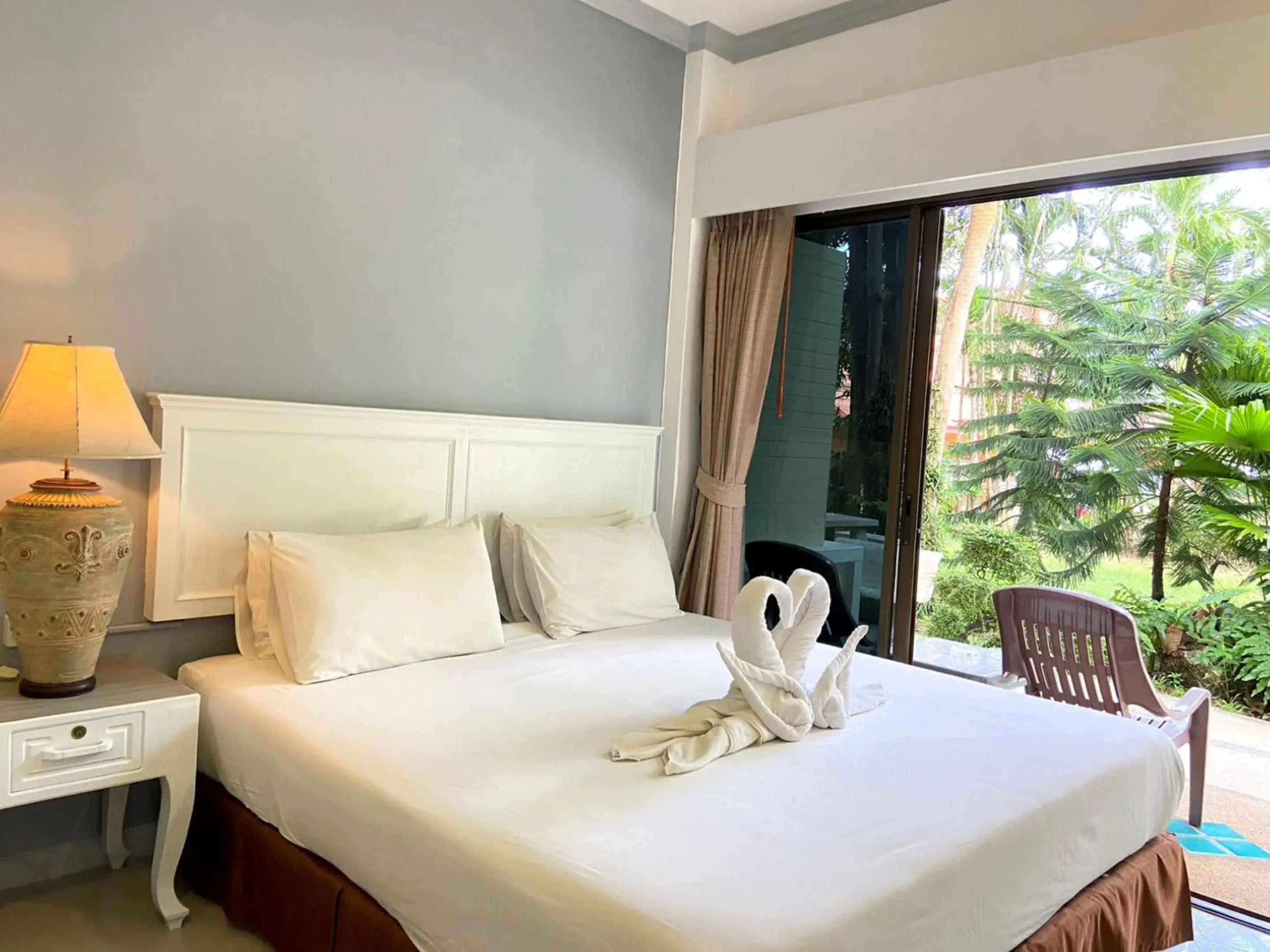 Bed in Garden Home Kata Bed in Garden Home Kata