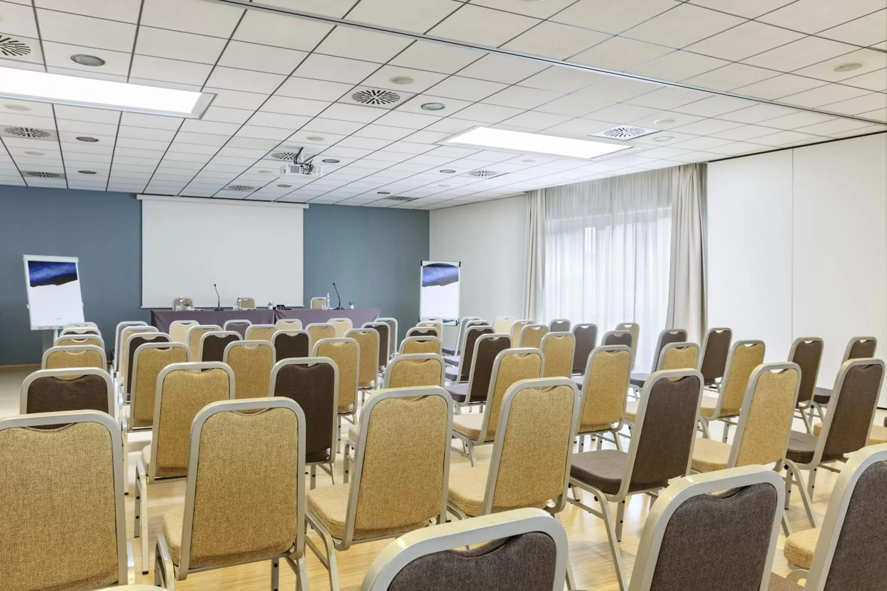 Meeting/conference room in voco Venice Mestre - The Quid, an IHG Hotel