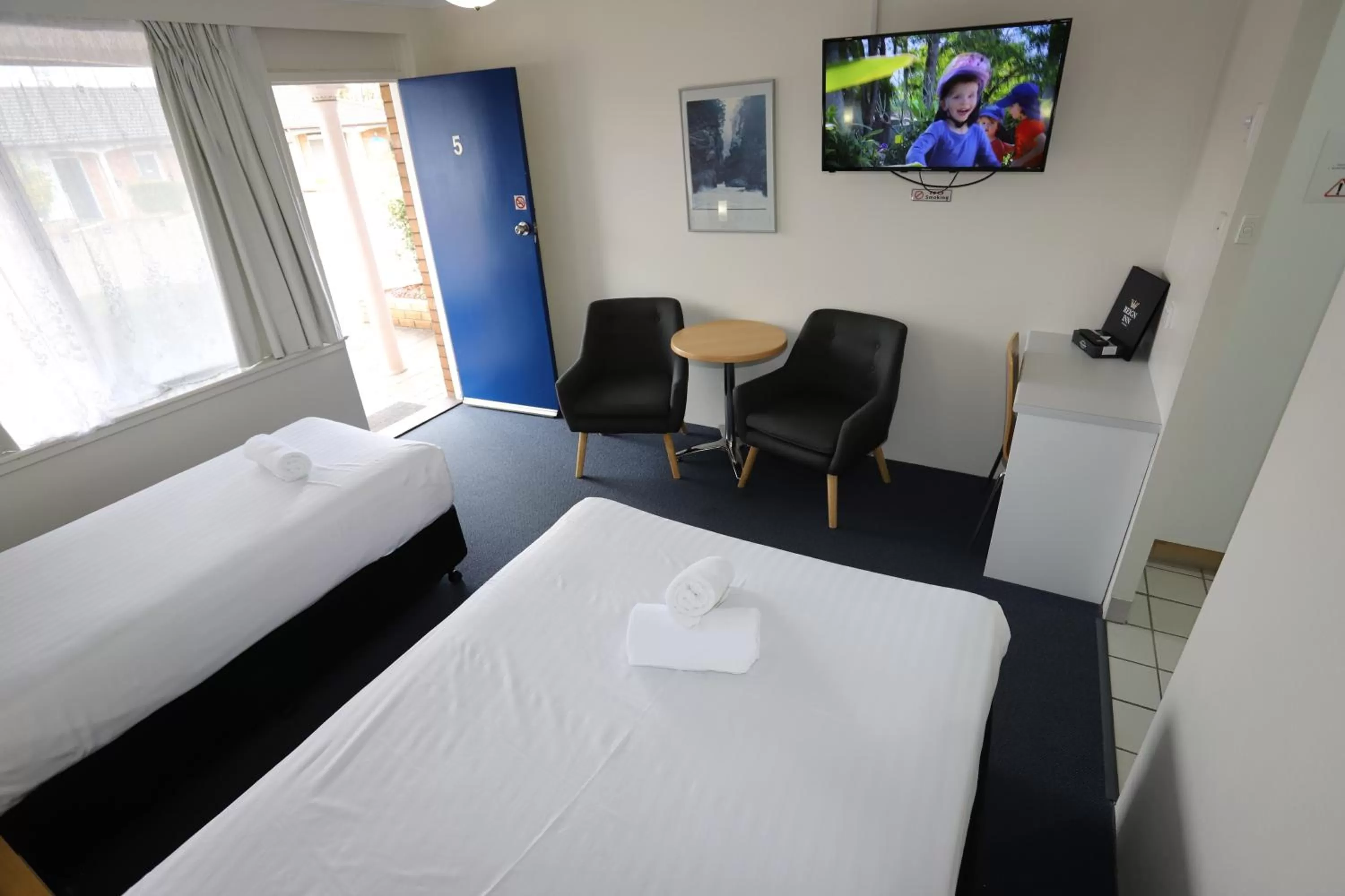 Bed in Reign Inn Newcastle