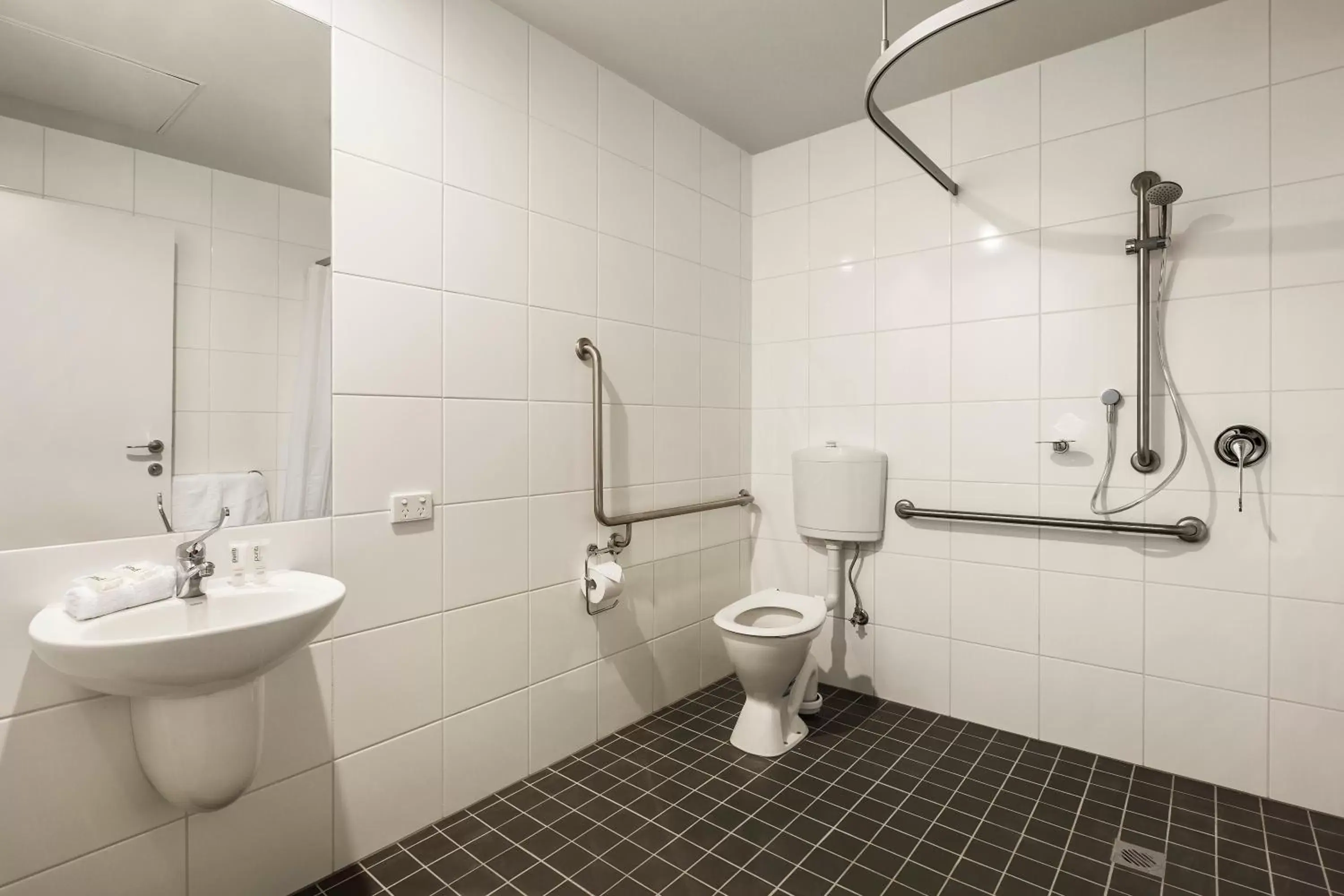 Shower, Bathroom in Quest Bundoora