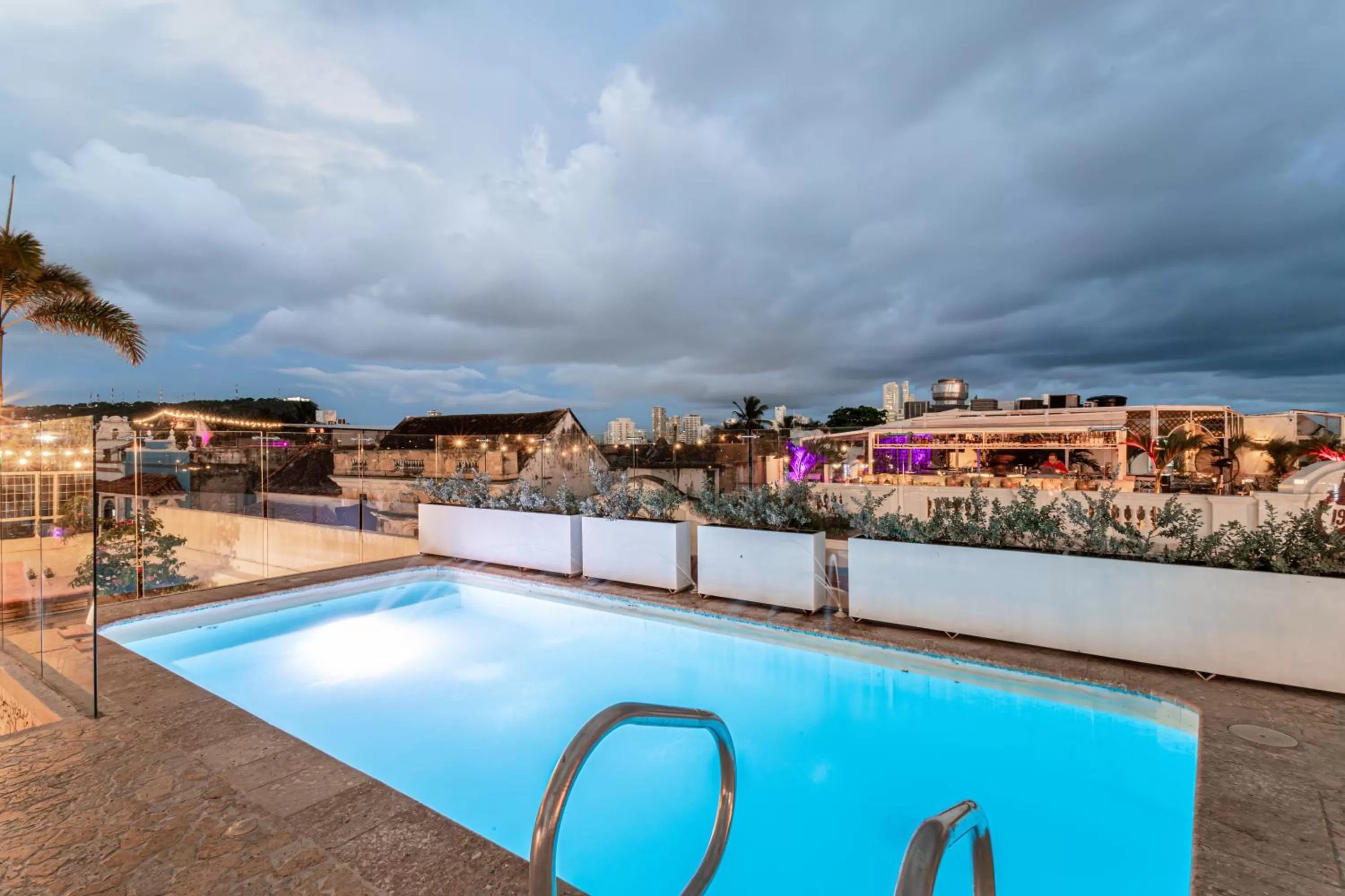 Property building in Soy Local Insignia