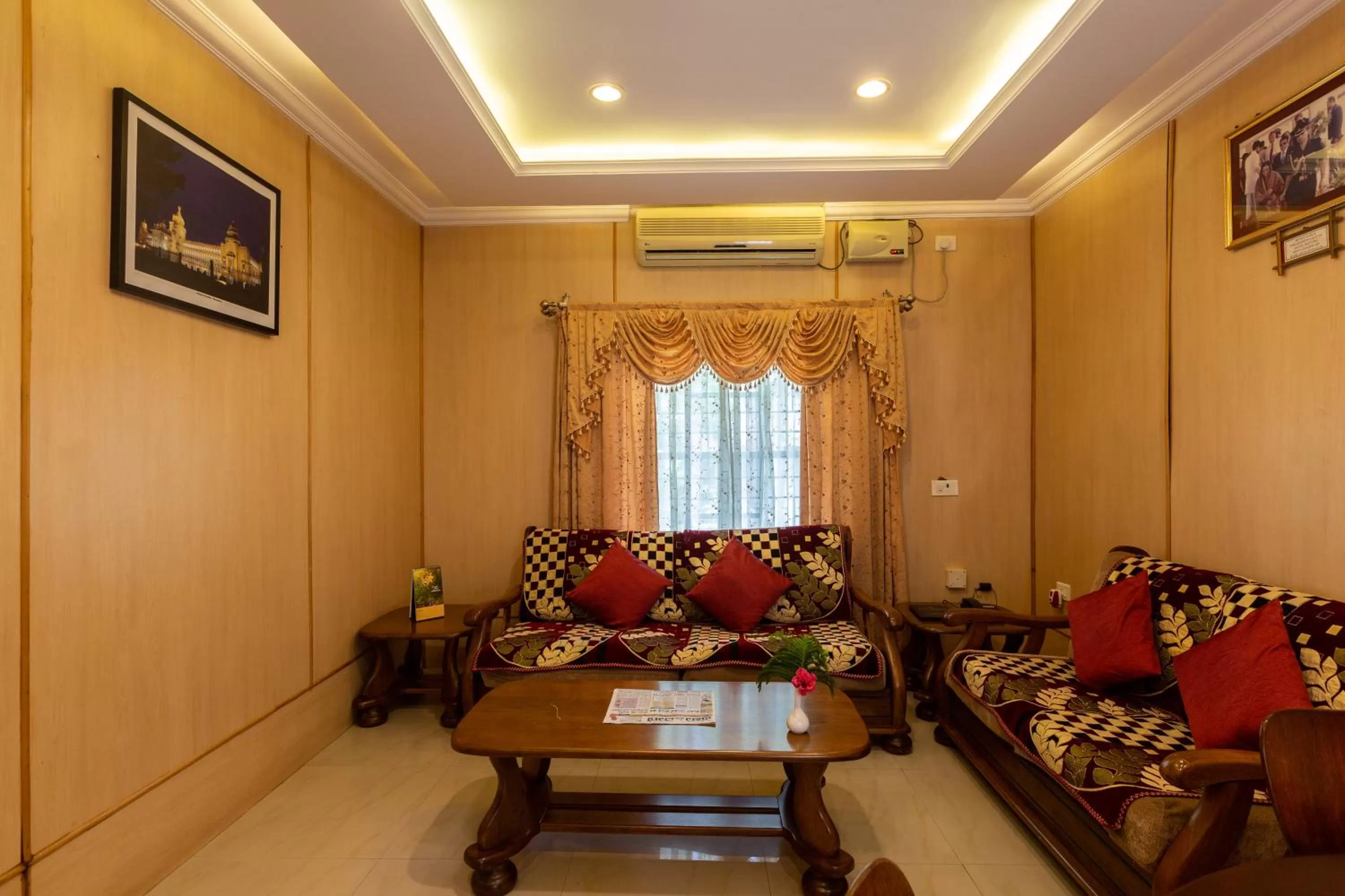 KSTDC Hotel Mayura Bhuvaneshwari Kamalapur