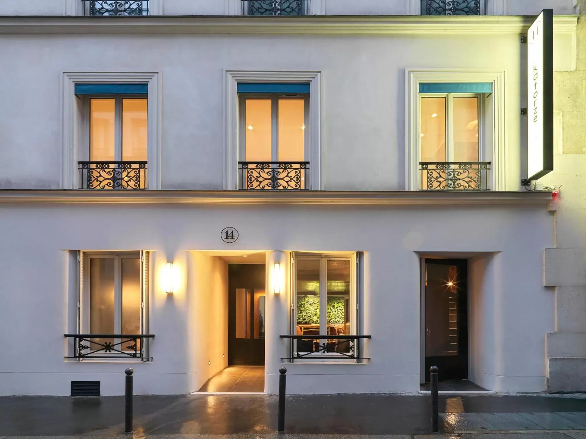 Facade/entrance, Property Building in Le Katorze Hôtel