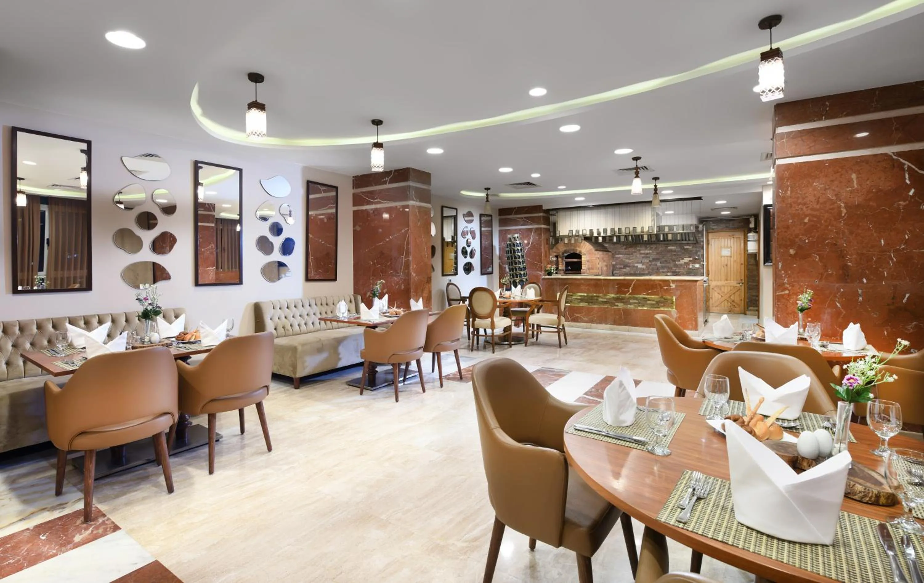 Restaurant/places to eat in Tolip El Forsan Hotel