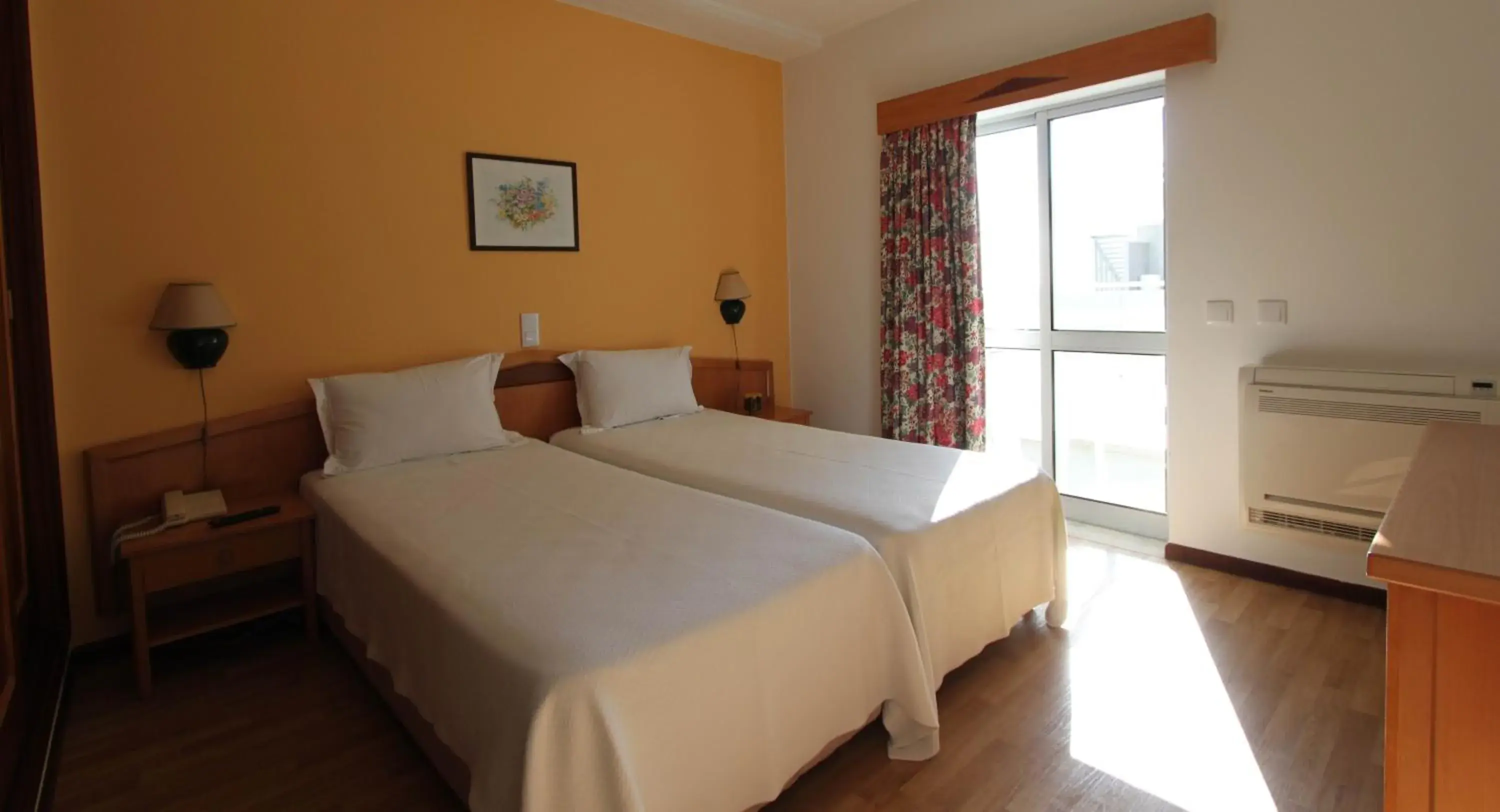 Bedroom, Bed in Hotel Luar Bedroom, Bed in Hotel Luar