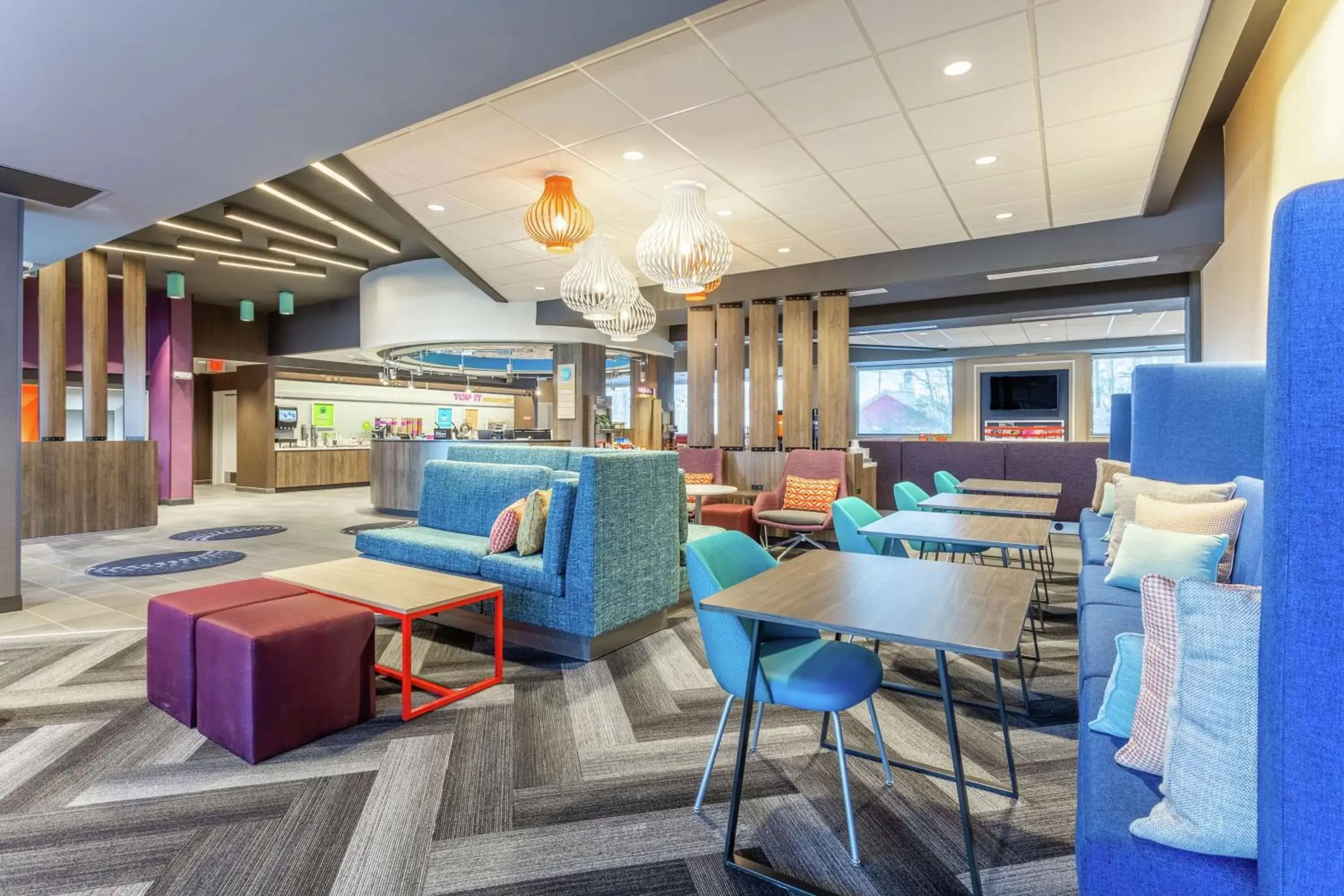 Lobby or reception, Lounge/Bar in Tru By Hilton Binghamton Vestal