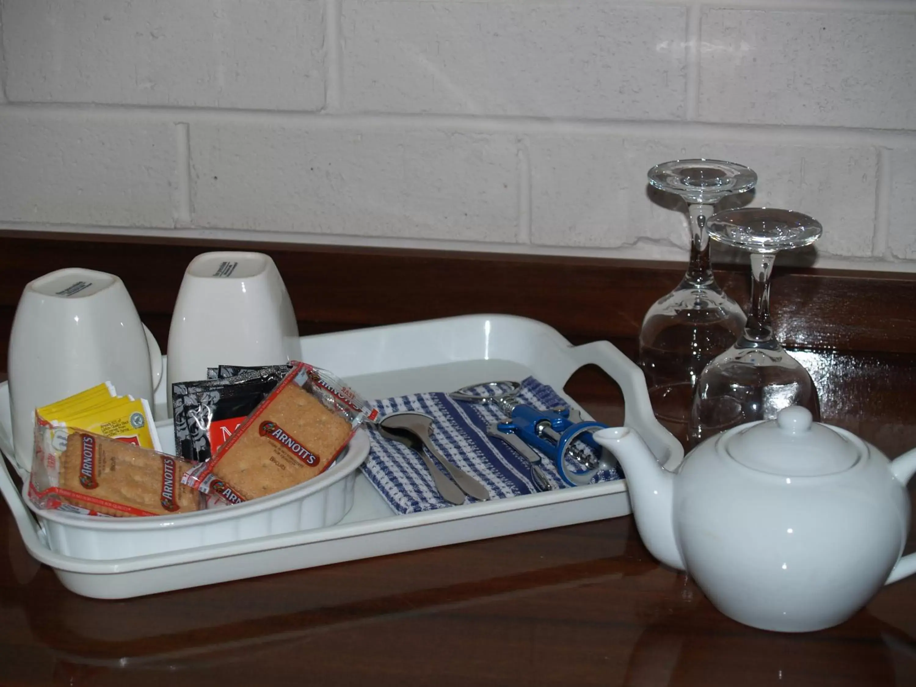 Coffee/Tea Facilities in Pigeon House Motor Inn