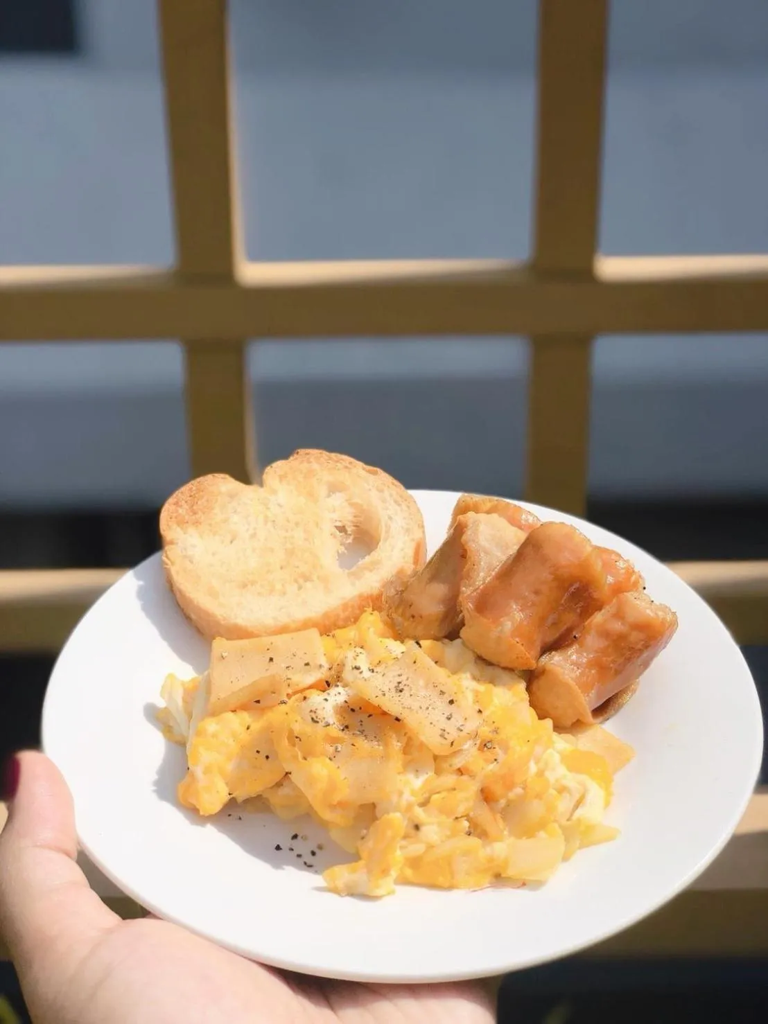 Breakfast in Kinnon Deluxe Hostel Coworking Cafe