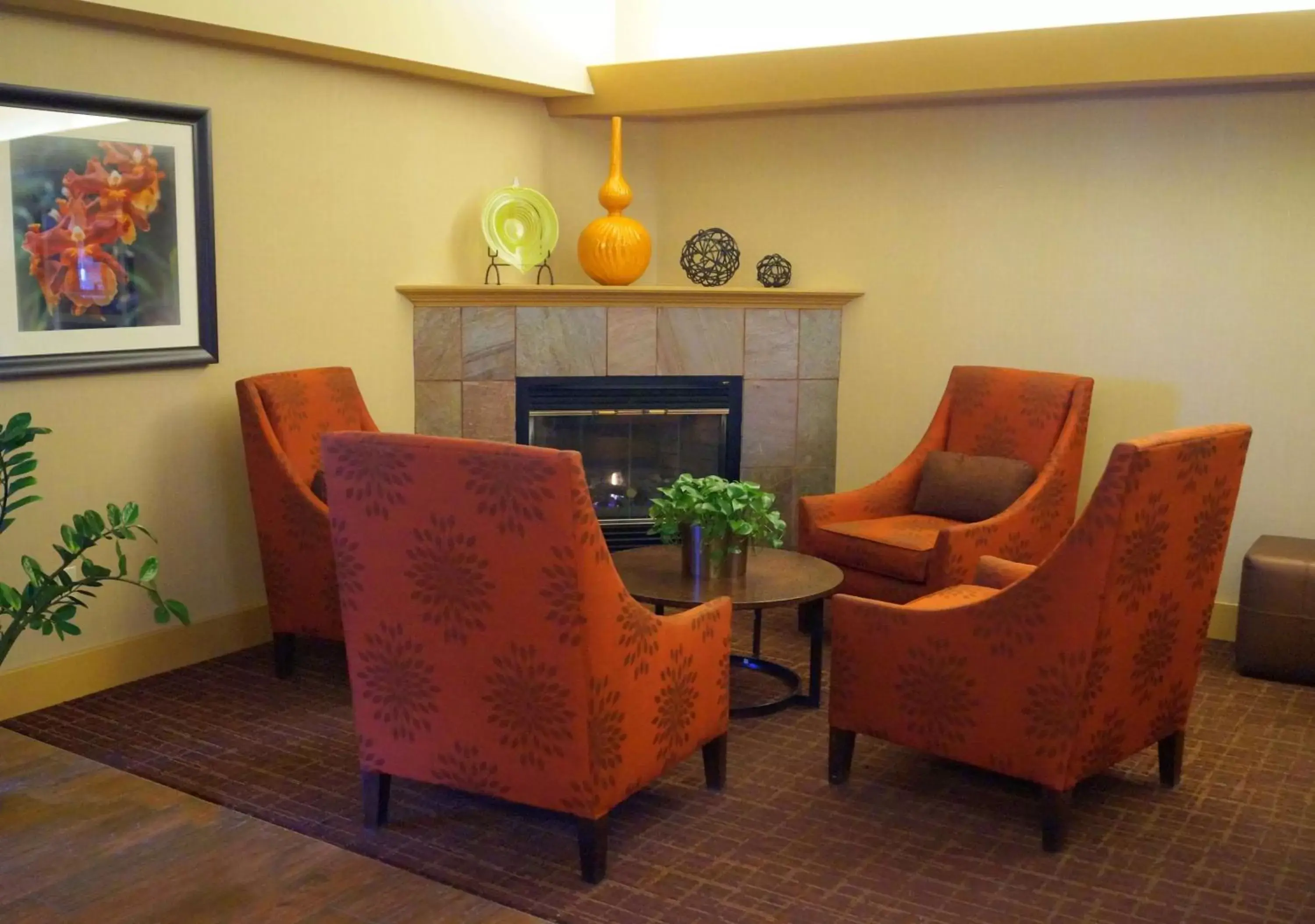 Lobby or reception, Seating Area in Hampton Inn Altoona