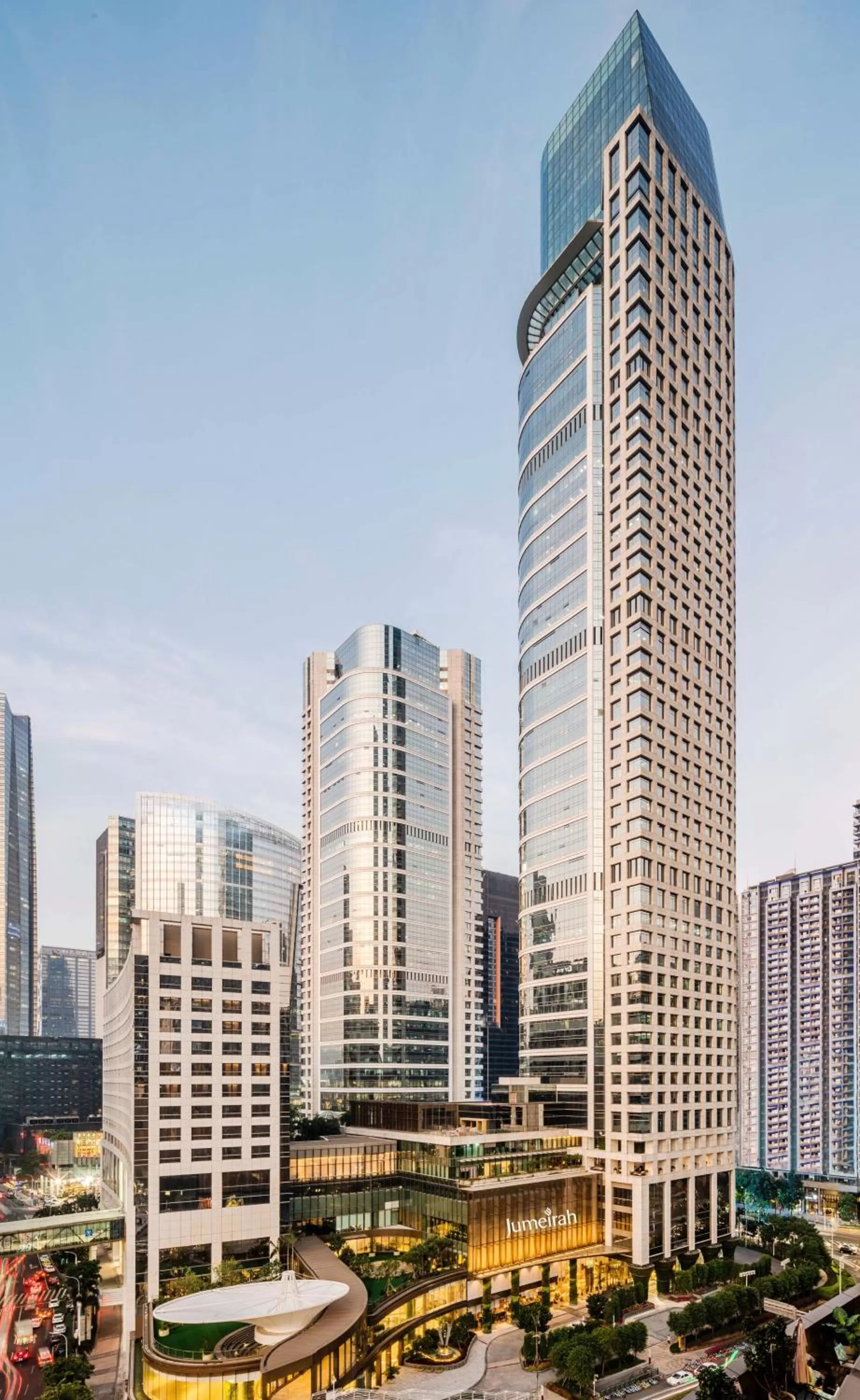 Street view in Jumeirah Guangzhou