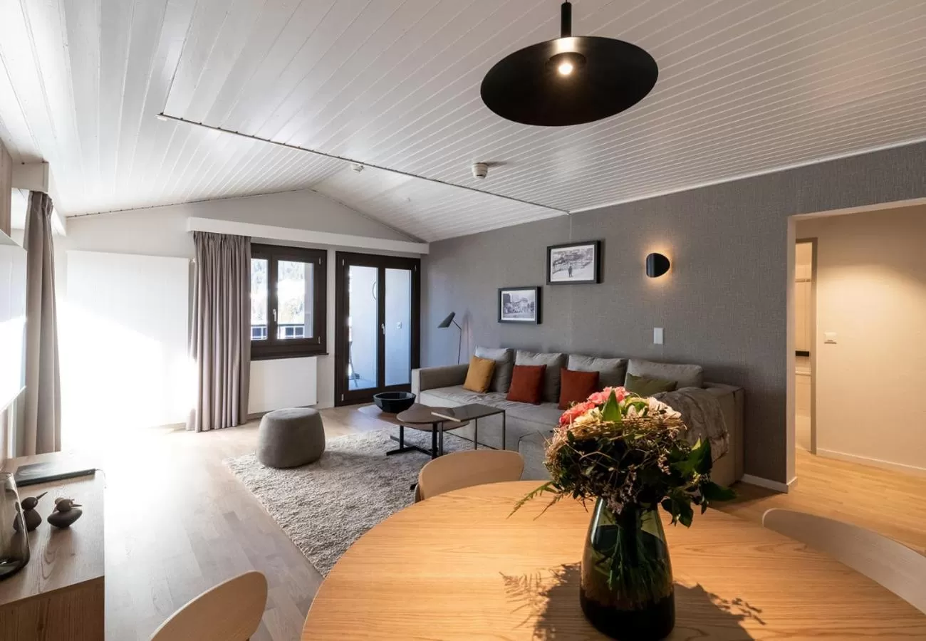 Living room, Bed in Victoria Hotel & Residence