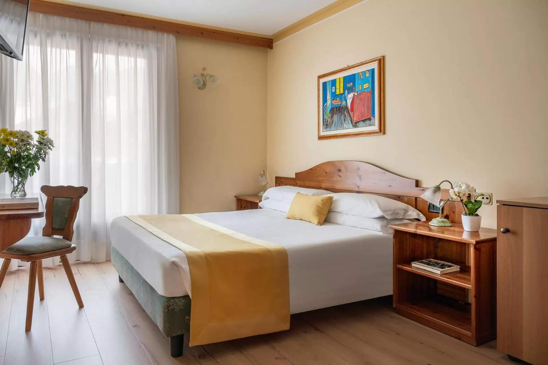 Bedroom, Bed in Hotel Cristallo