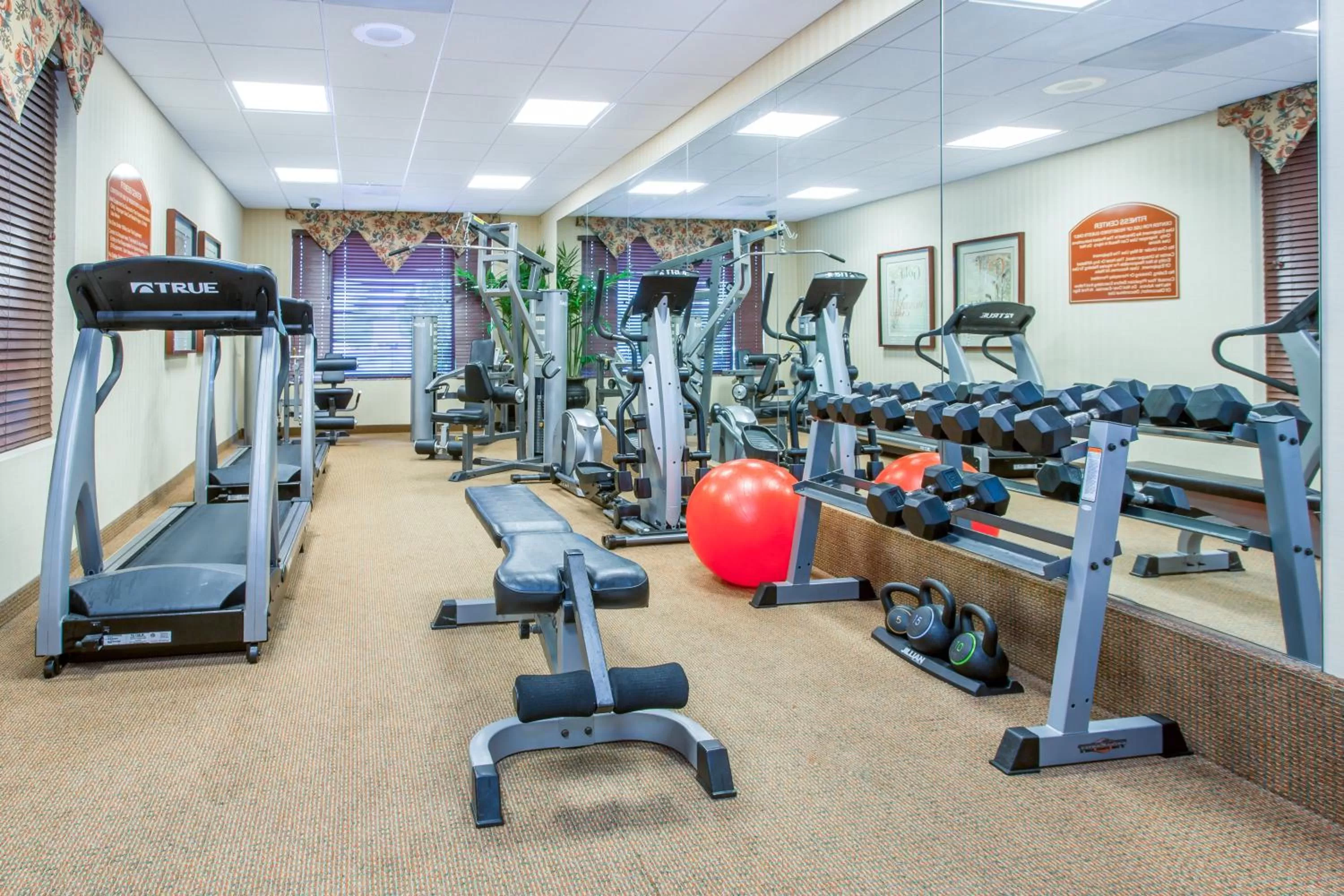 Fitness centre/facilities in Holiday Inn Express & Suites Bloomington by IHG