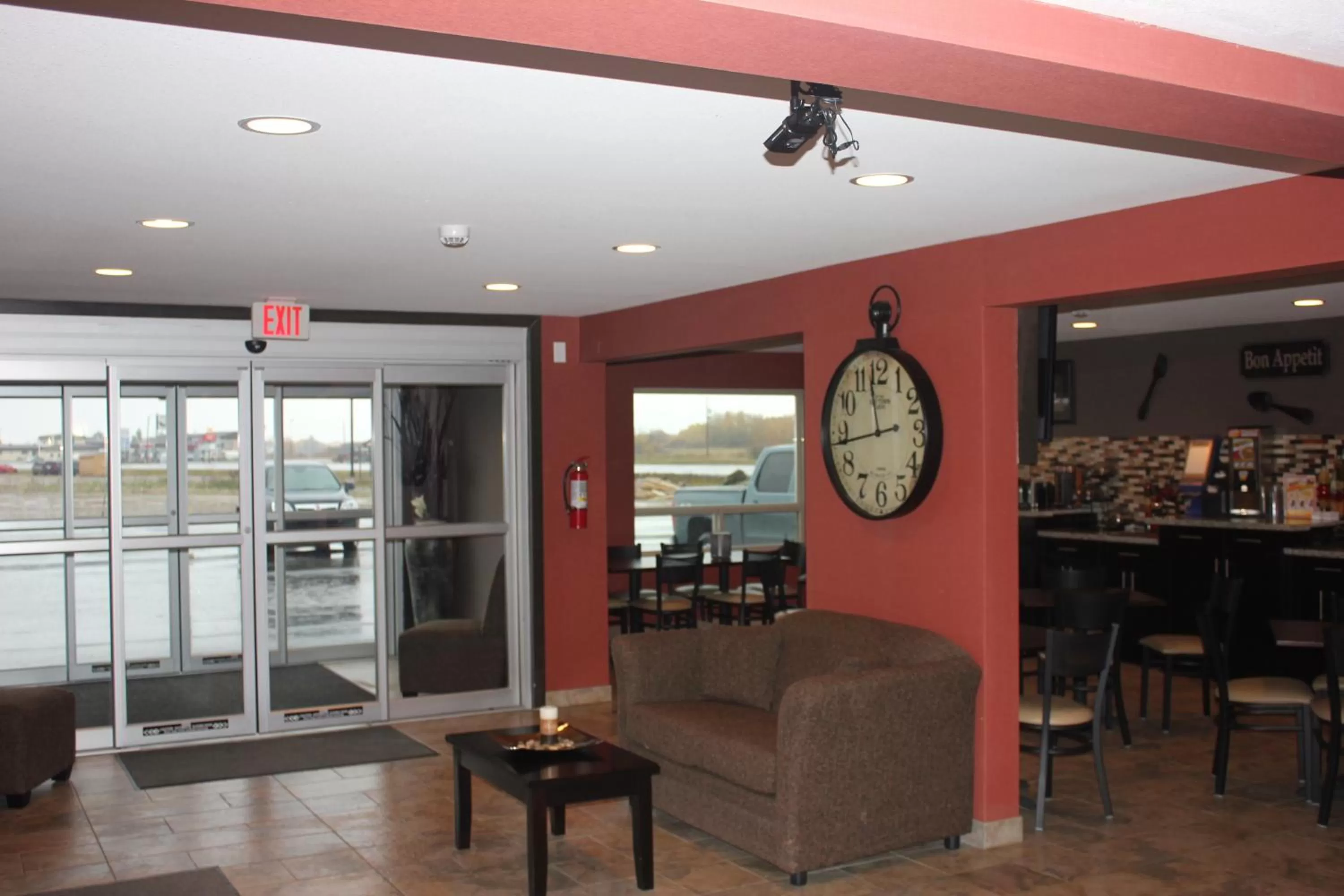 Lobby or reception in Western Star Inn & Suites Esterhazy