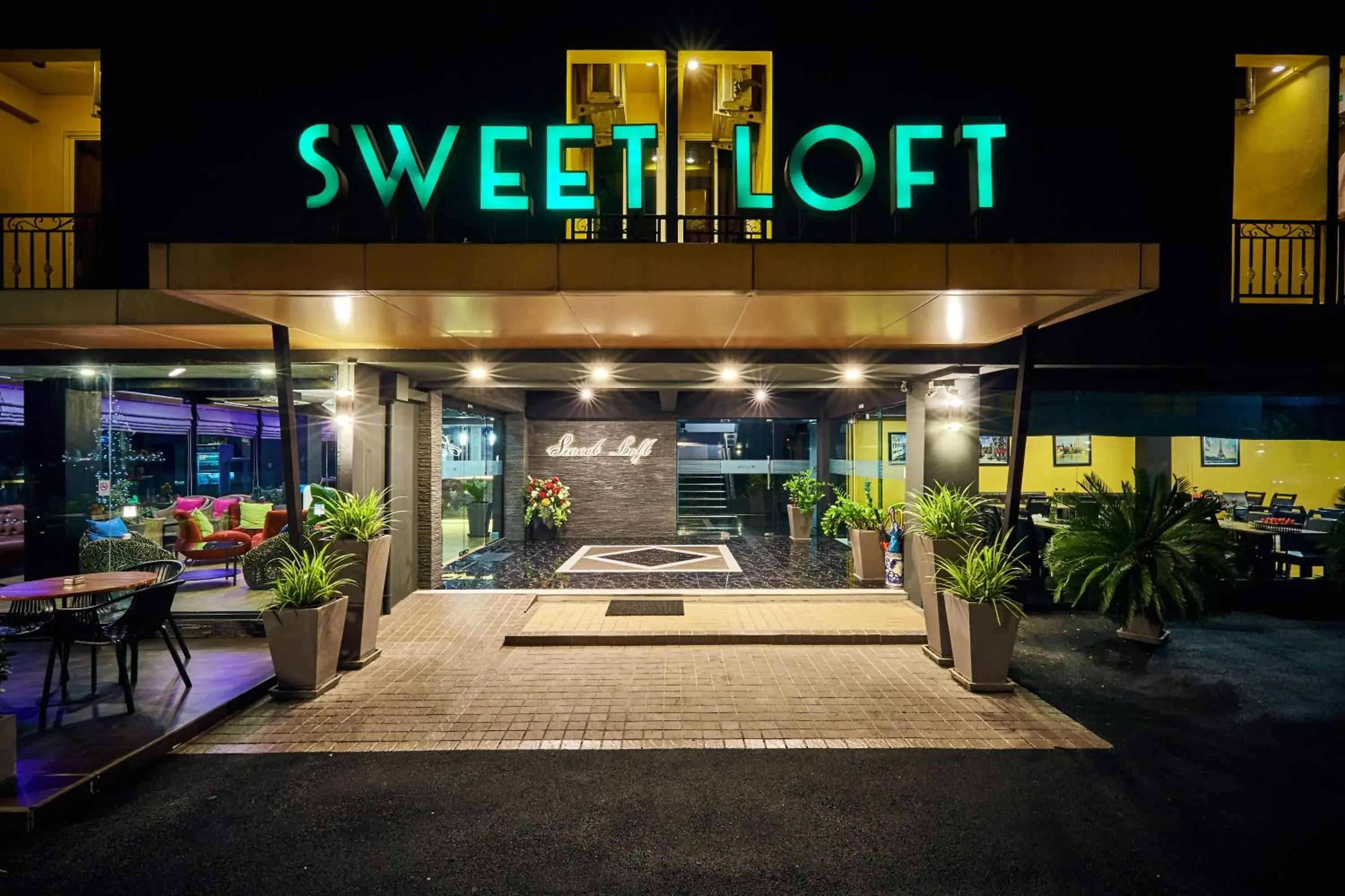 Facade/entrance in Sweetloft Hotel Don Muang