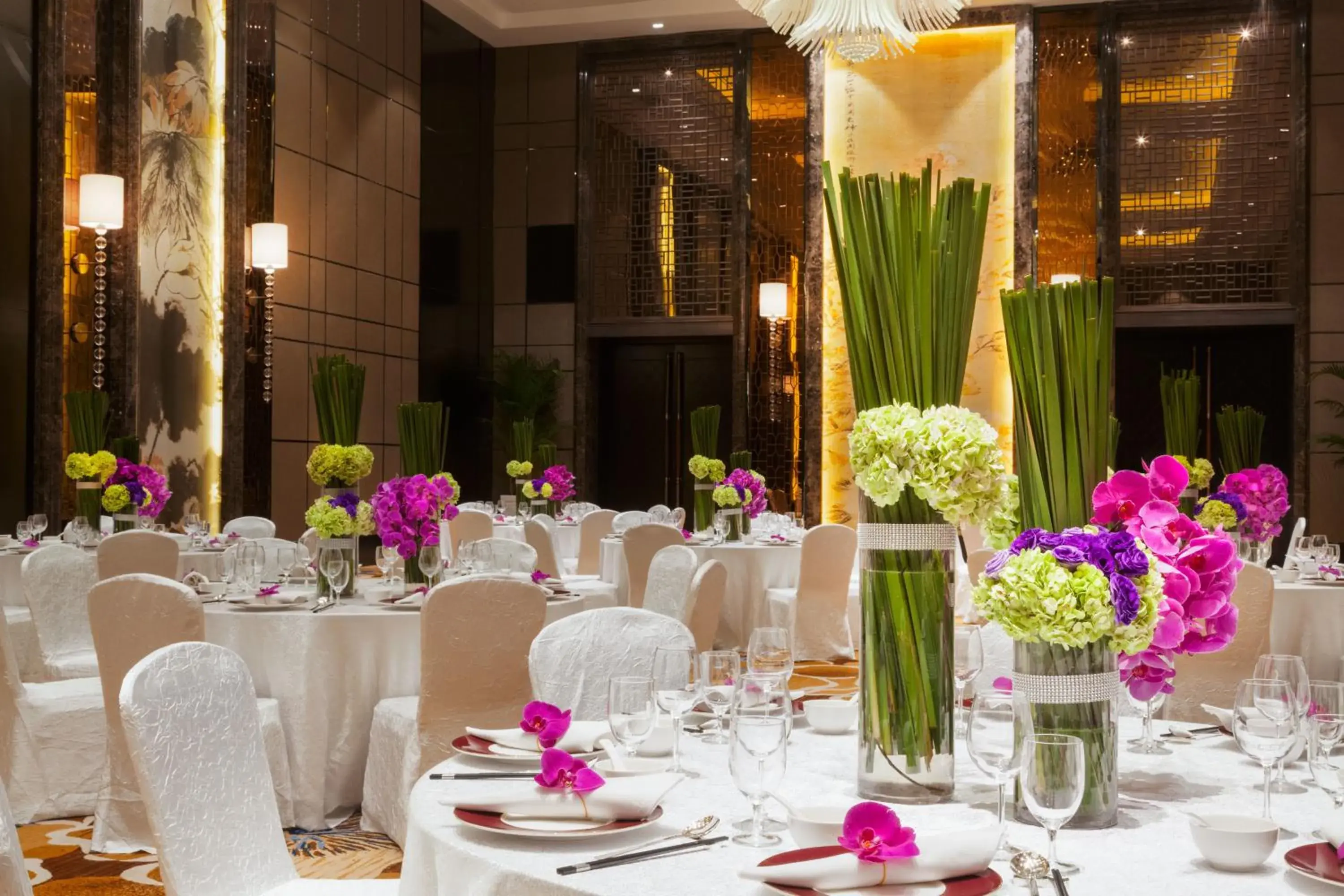 Restaurant/places to eat, Banquet Facilities in Wyndham Grand Xi'an South