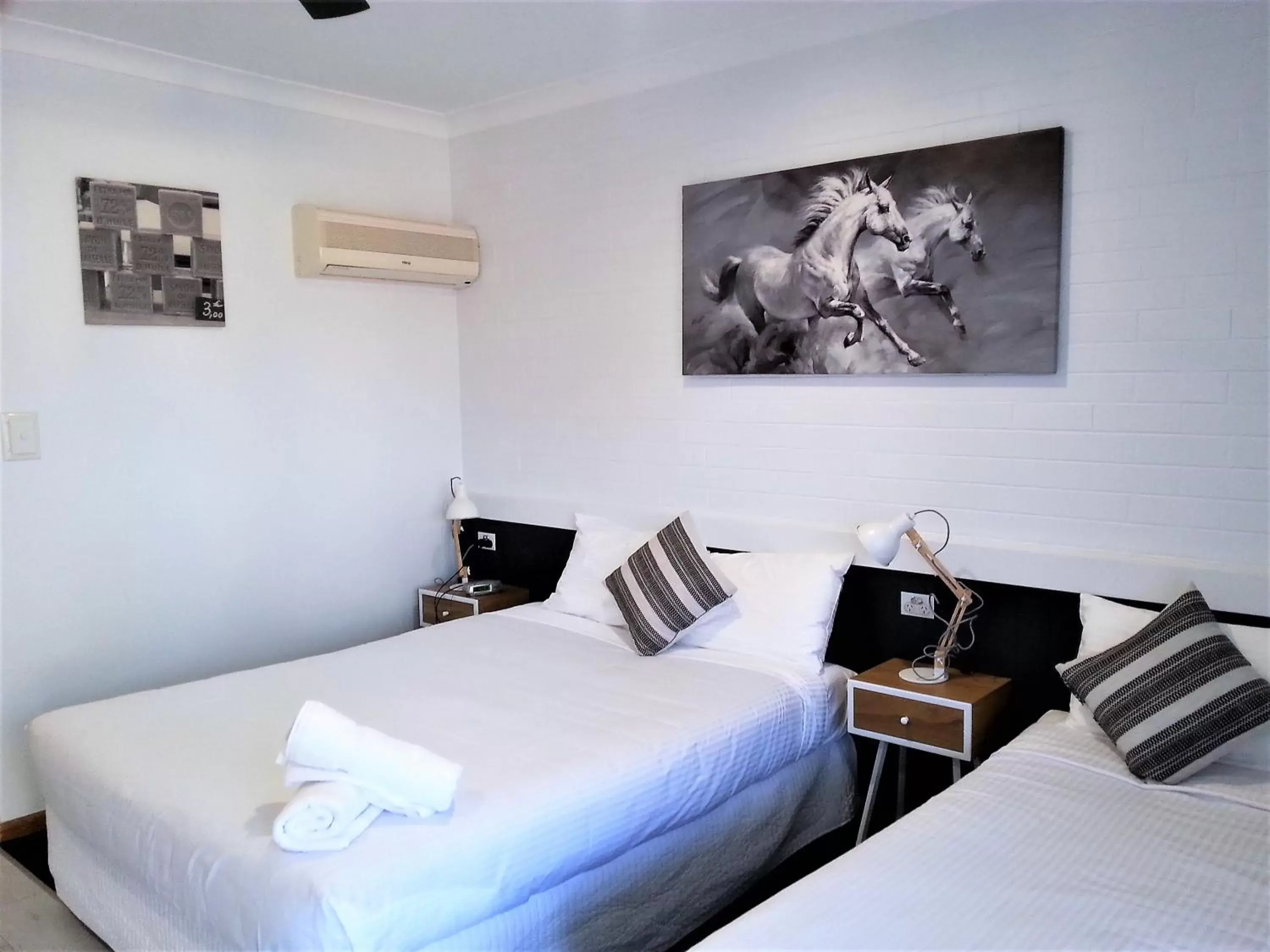 Bed in Kurri Motor Inn Bed in Kurri Motor Inn