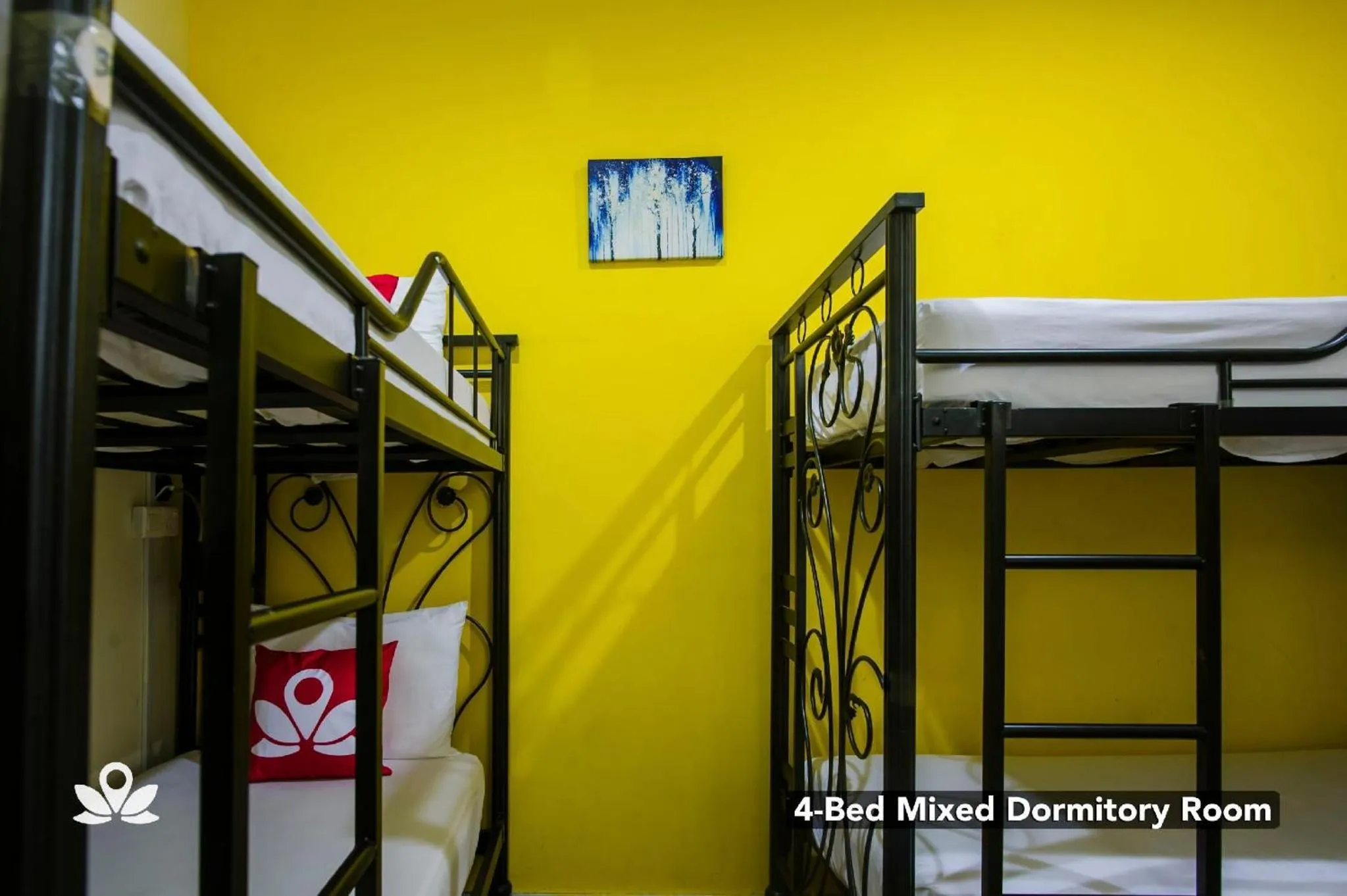 bunk bed, Bed in The Explorers Guesthouse and Hostel