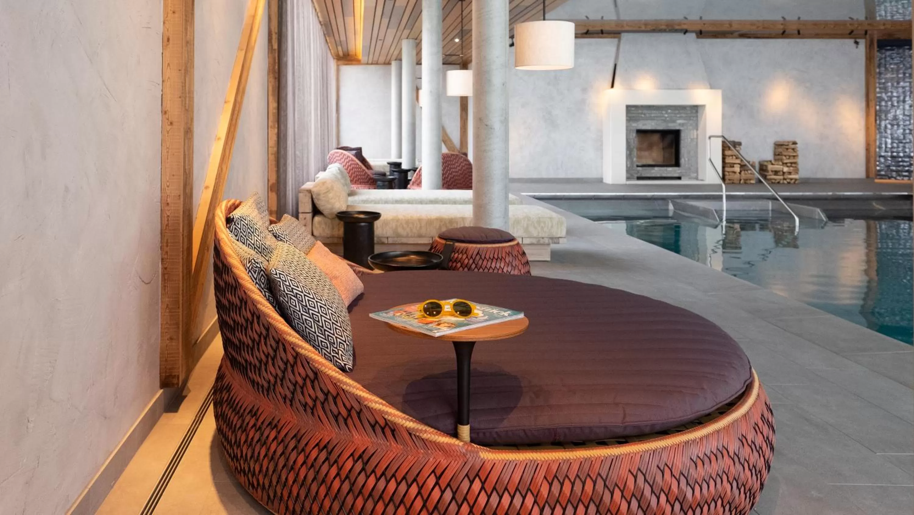 Swimming pool in Das James