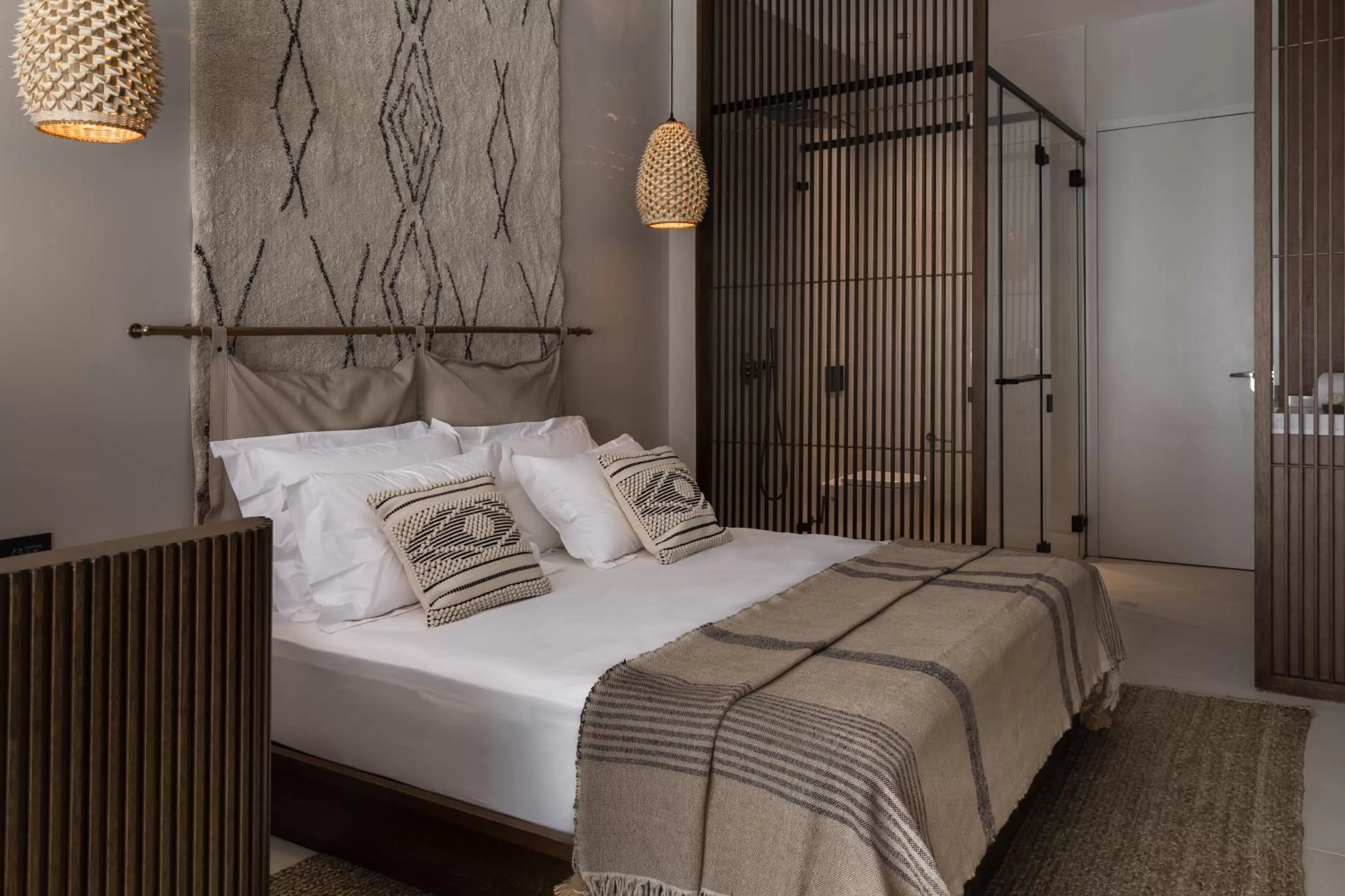 Bed in NOW-VX adults only