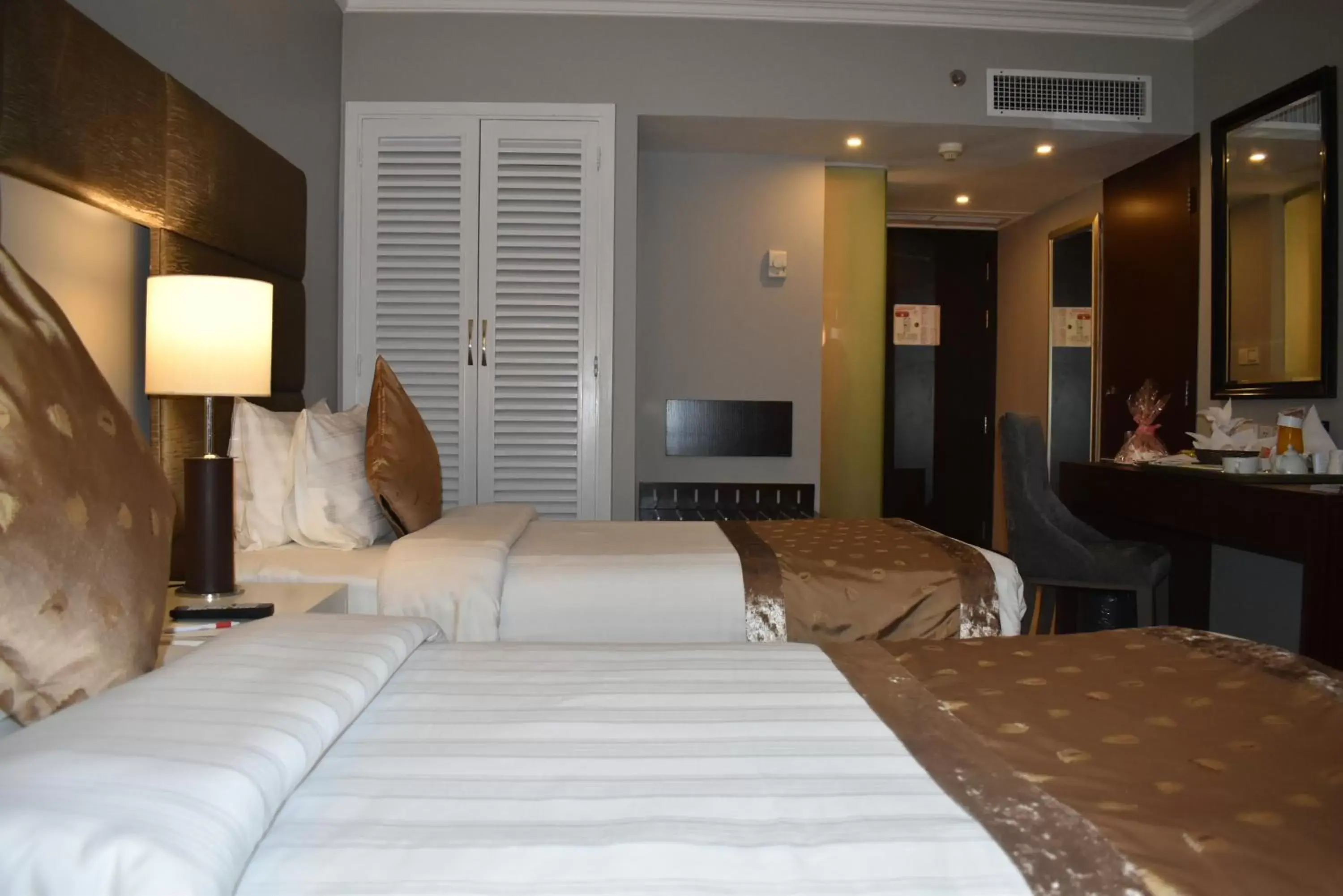 Bed in Ramada Plaza by Wyndham Karachi Airport Hotel Bed in Ramada Plaza by Wyndham Karachi Airport Hotel