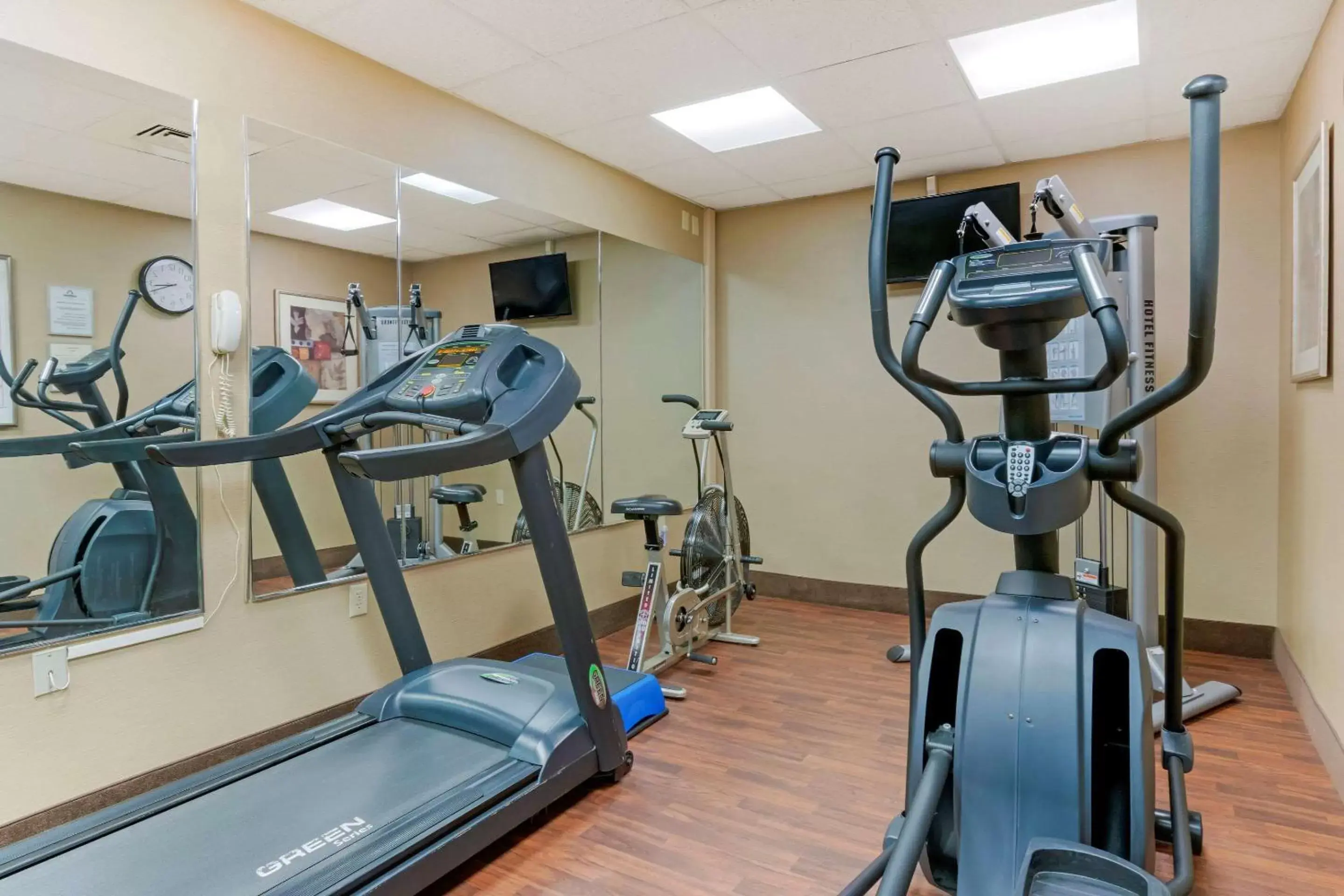 Fitness centre/facilities, Fitness Center/Facilities in Comfort Inn Mechanicsburg – Harrisburg South