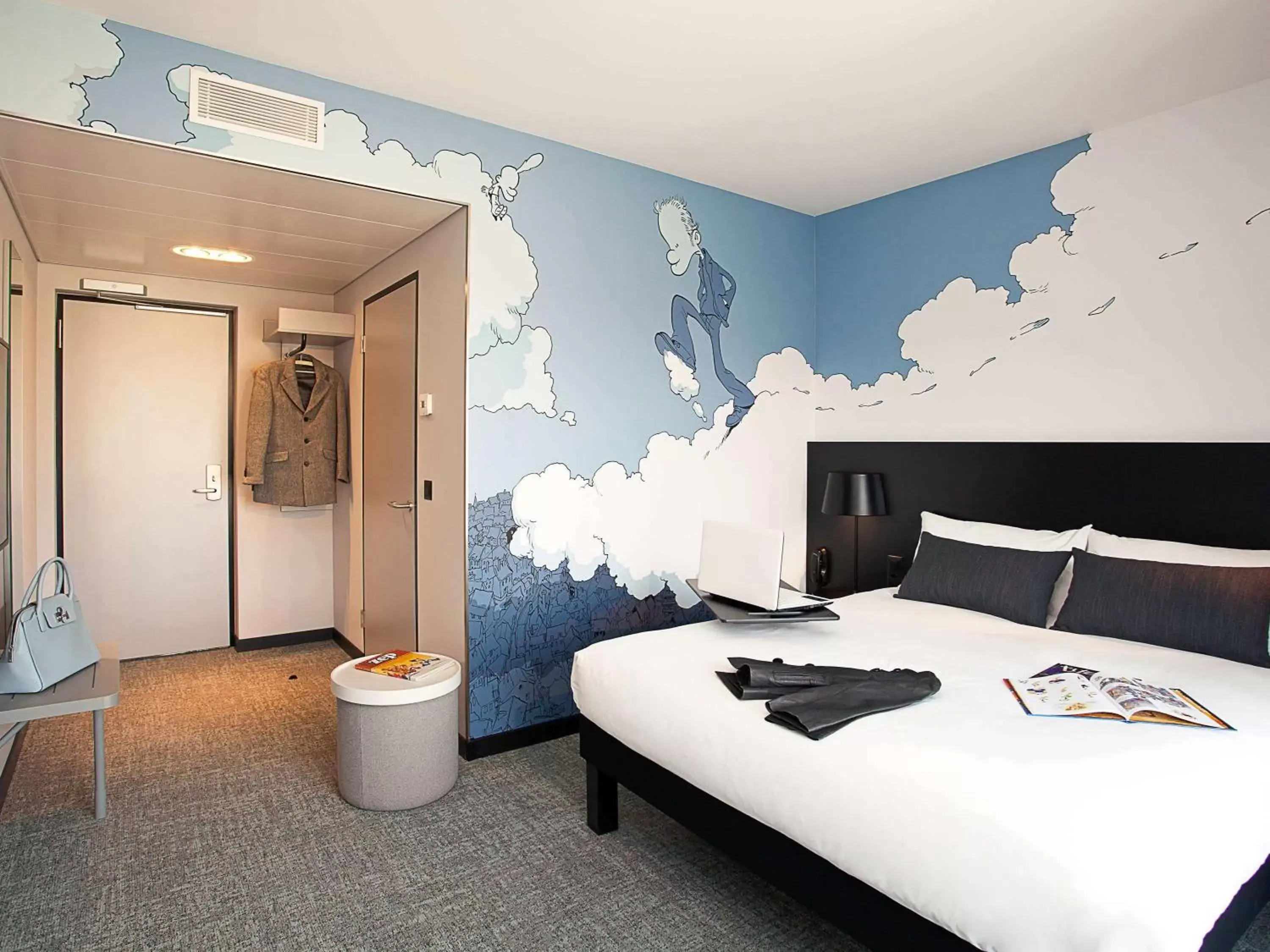 Photo of the whole room, Bed in ibis Styles Genève Carouge