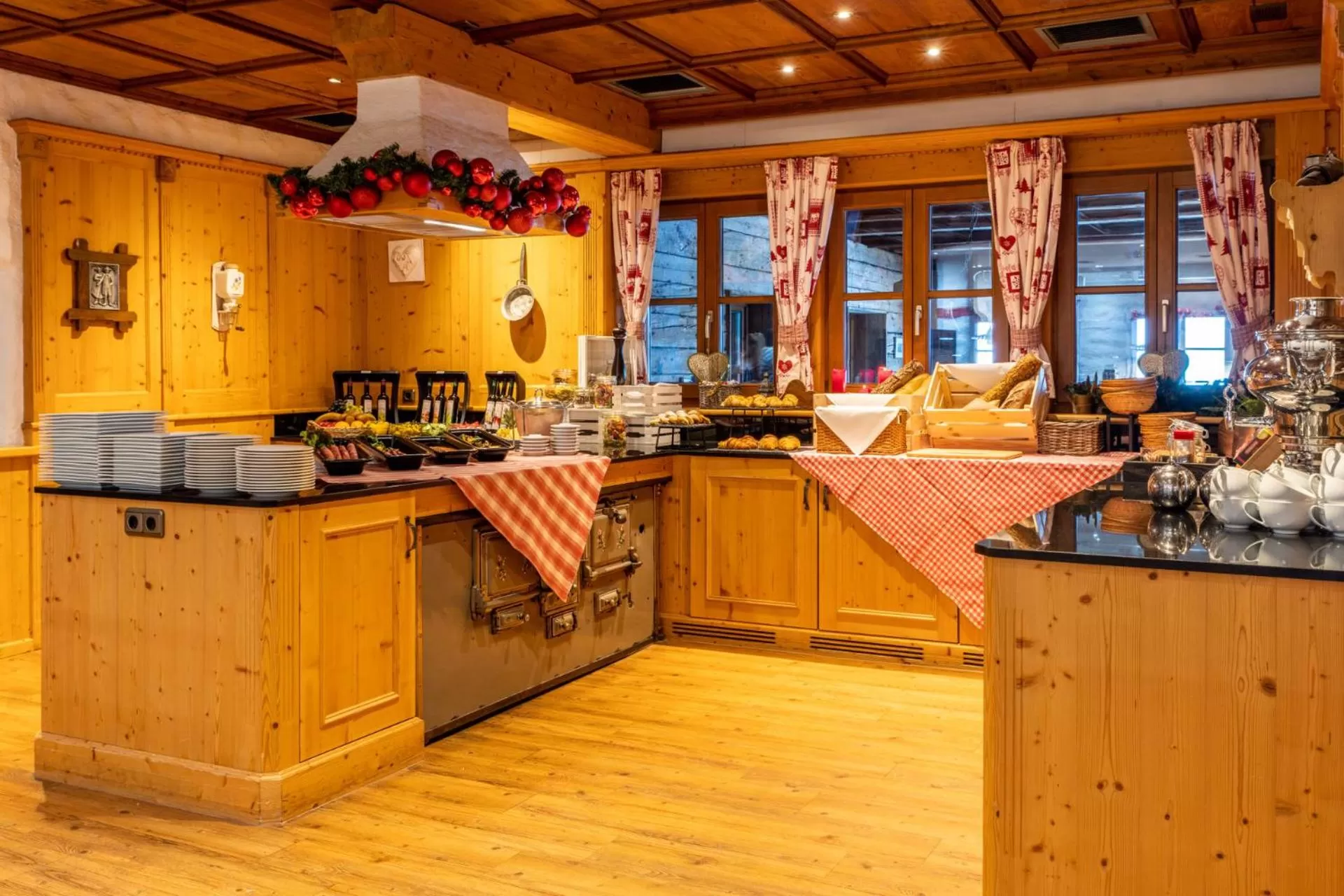 Breakfast in Sporthotel Cristall