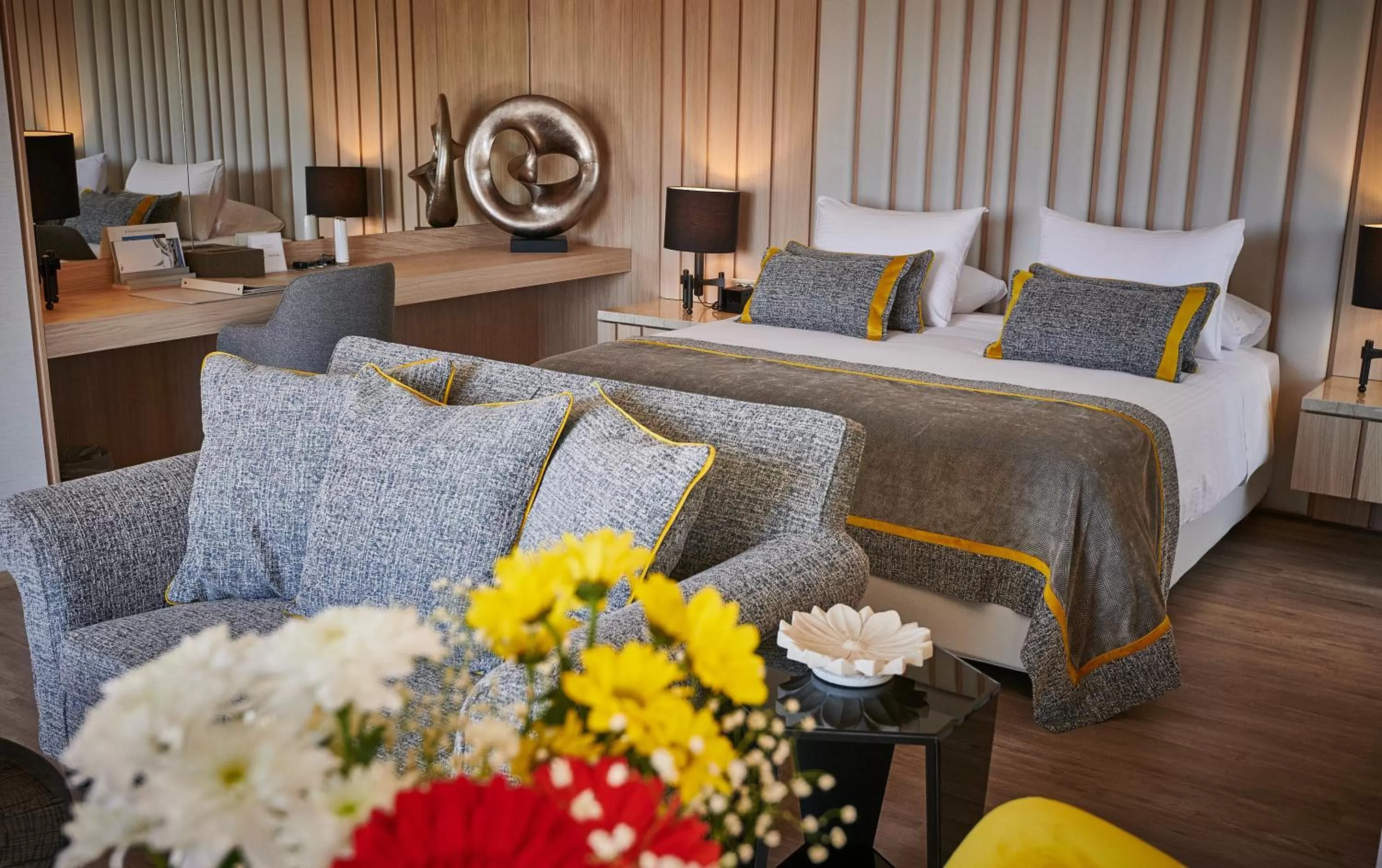 Bed in Divani Palace Acropolis