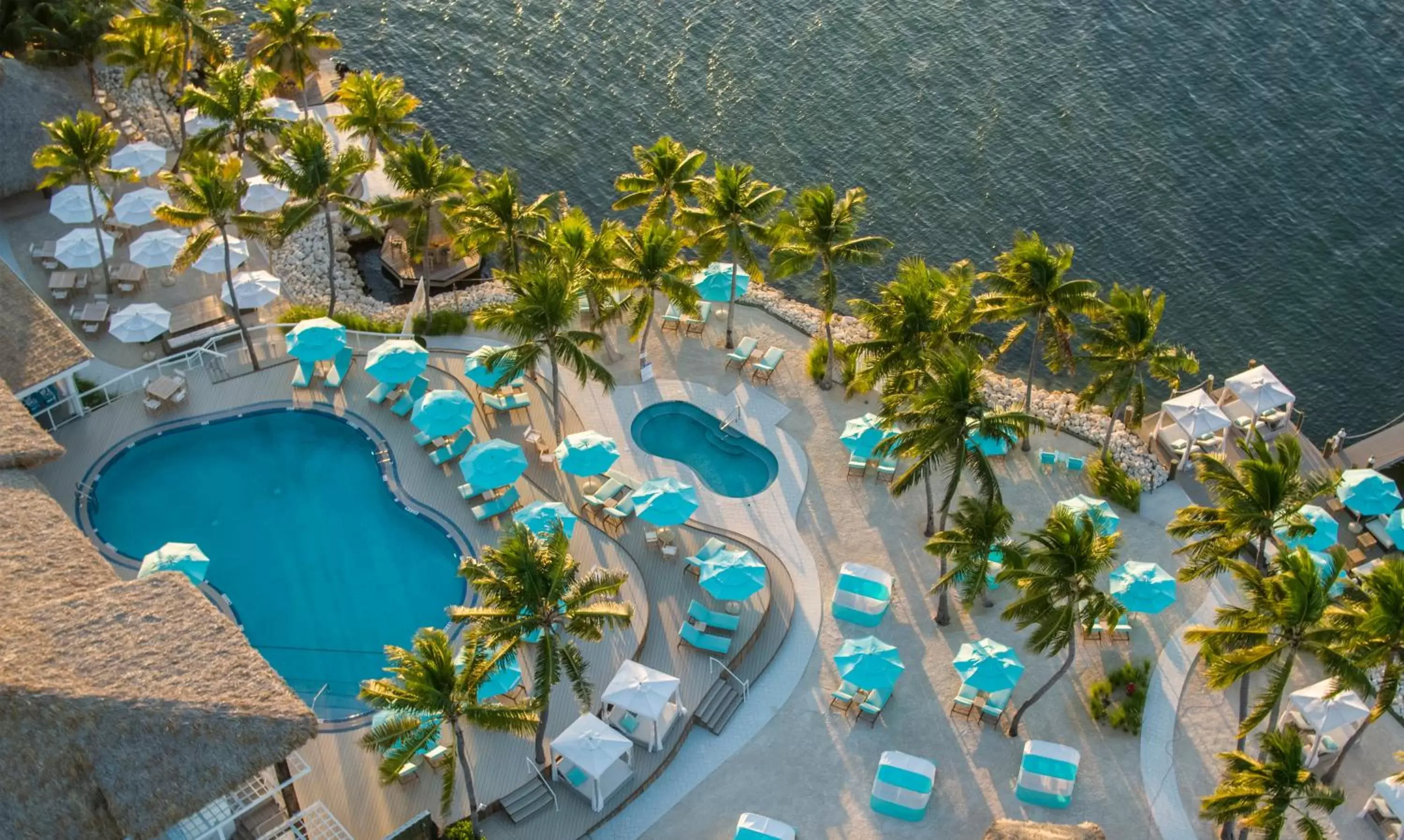 Bird's eye view, Pool View in Bungalows Key Largo - All Inclusive