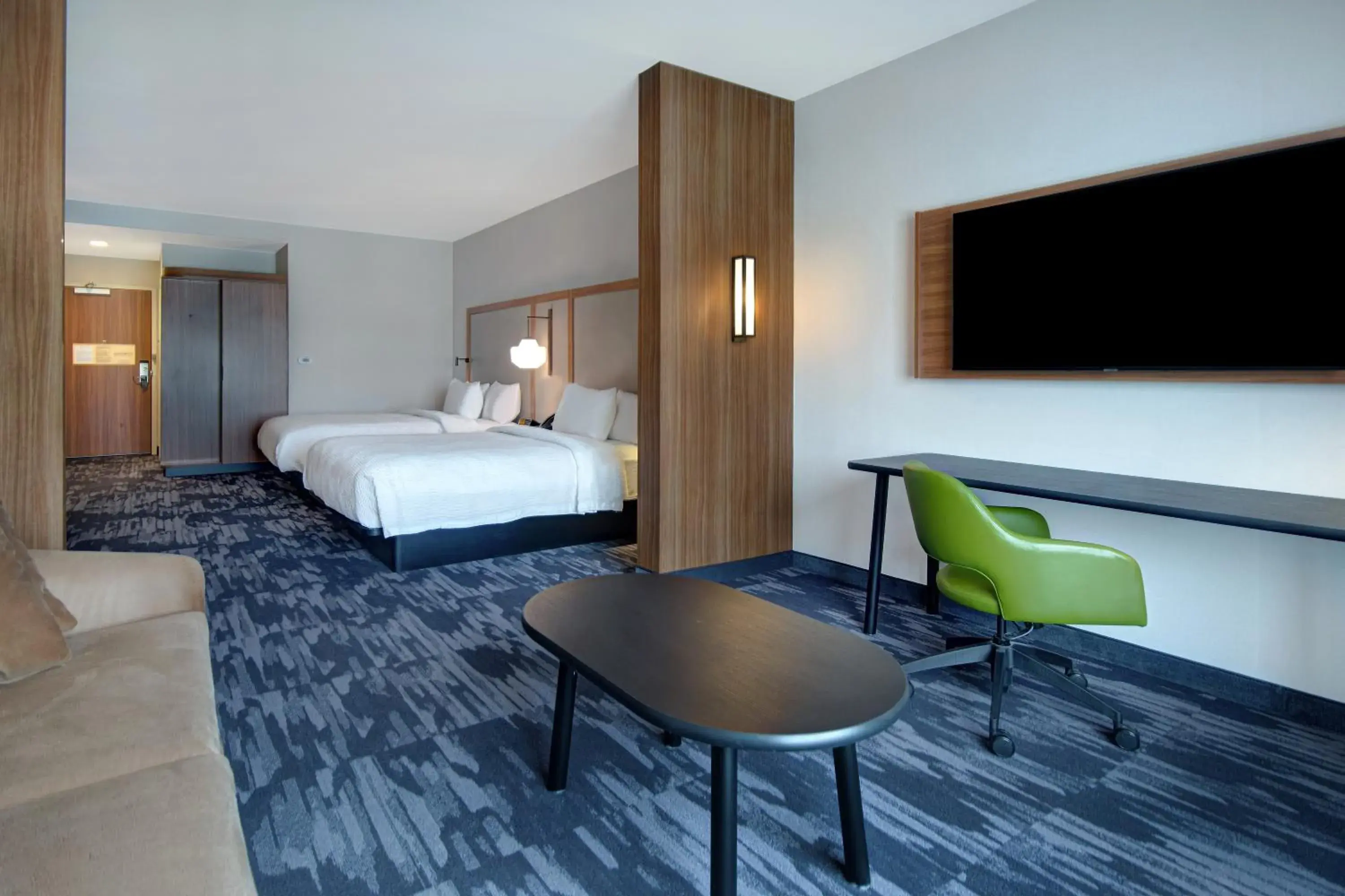 Seating area, TV/Entertainment Center in Fairfield by Marriott Inn & Suites Rochester Hills
