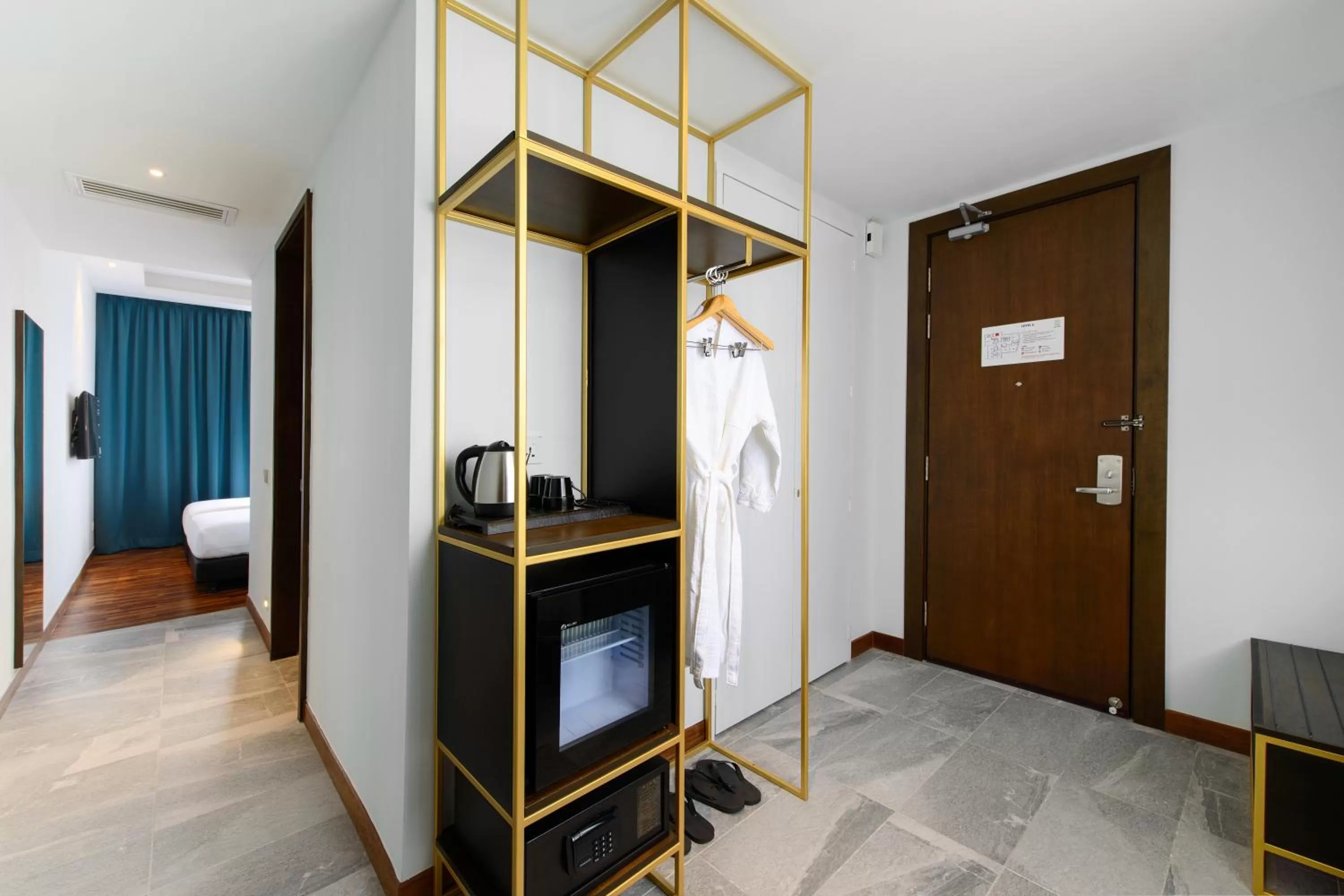 Coffee/tea facilities, Bed in SAVV HOTEL