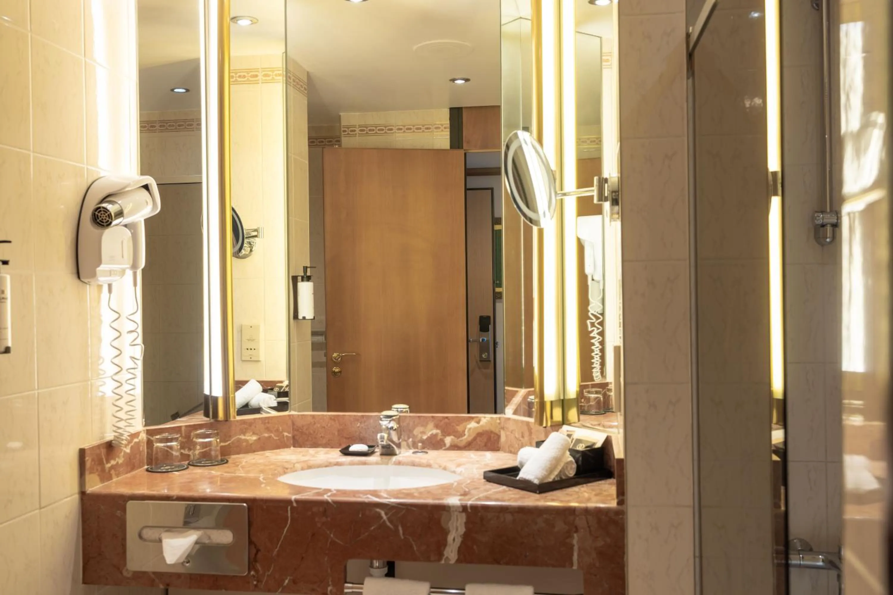 Bathroom in Sofitel Lyon Bellecour