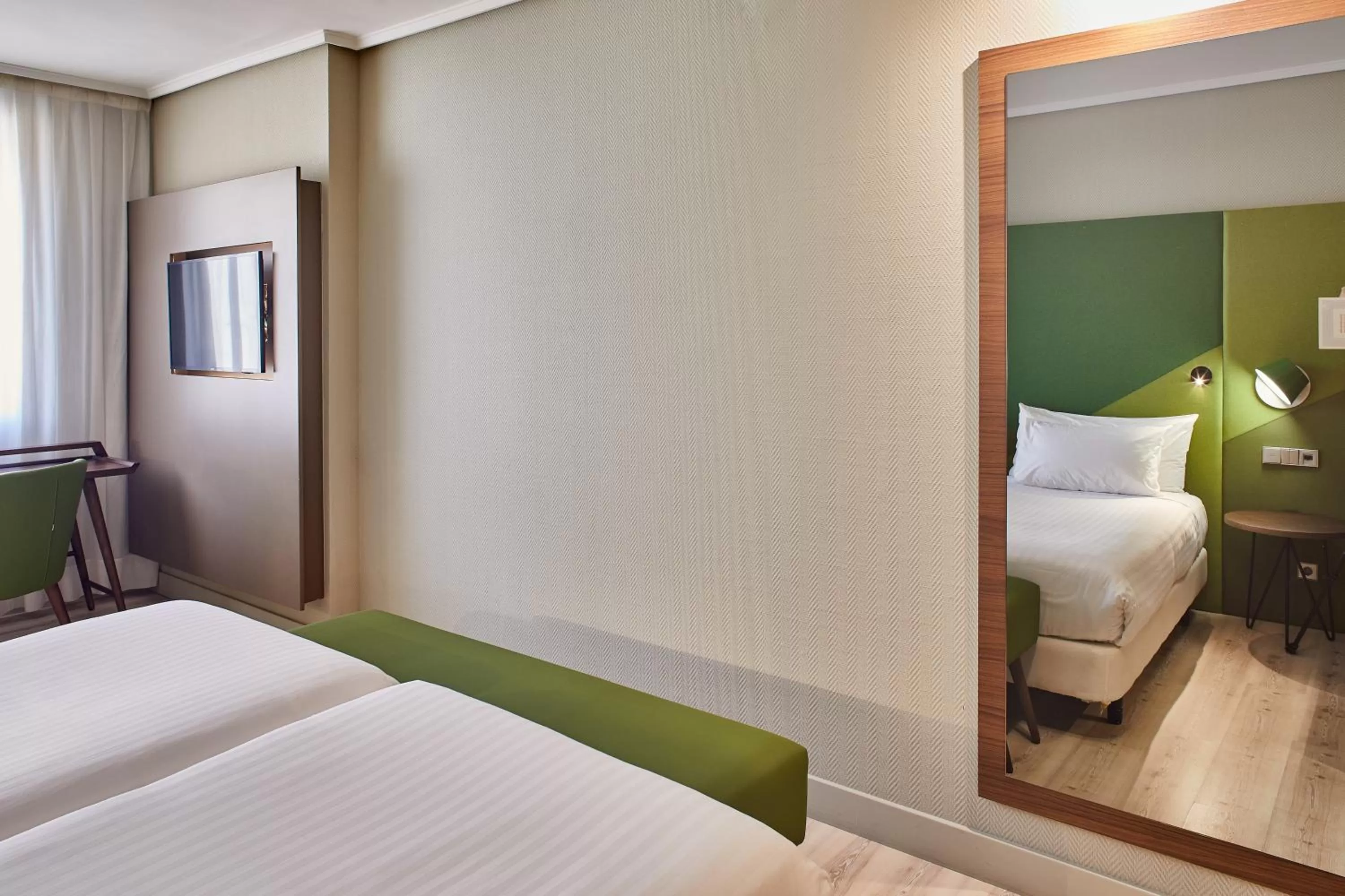 Bedroom, Bed in Hotel Silken Indautxu