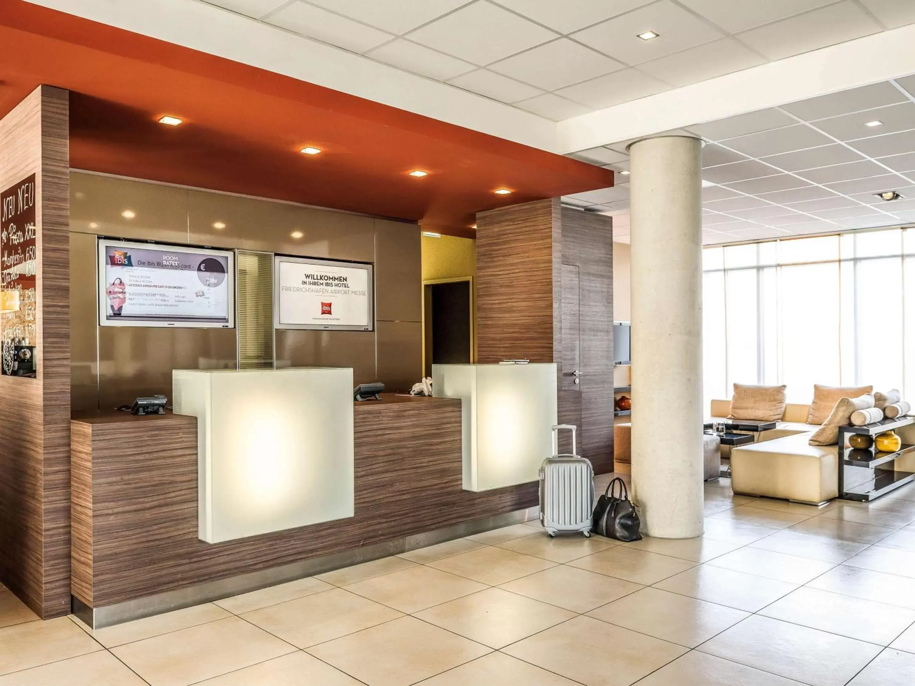 Property building, Lobby/Reception in ibis Hotel Friedrichshafen Airport Messe