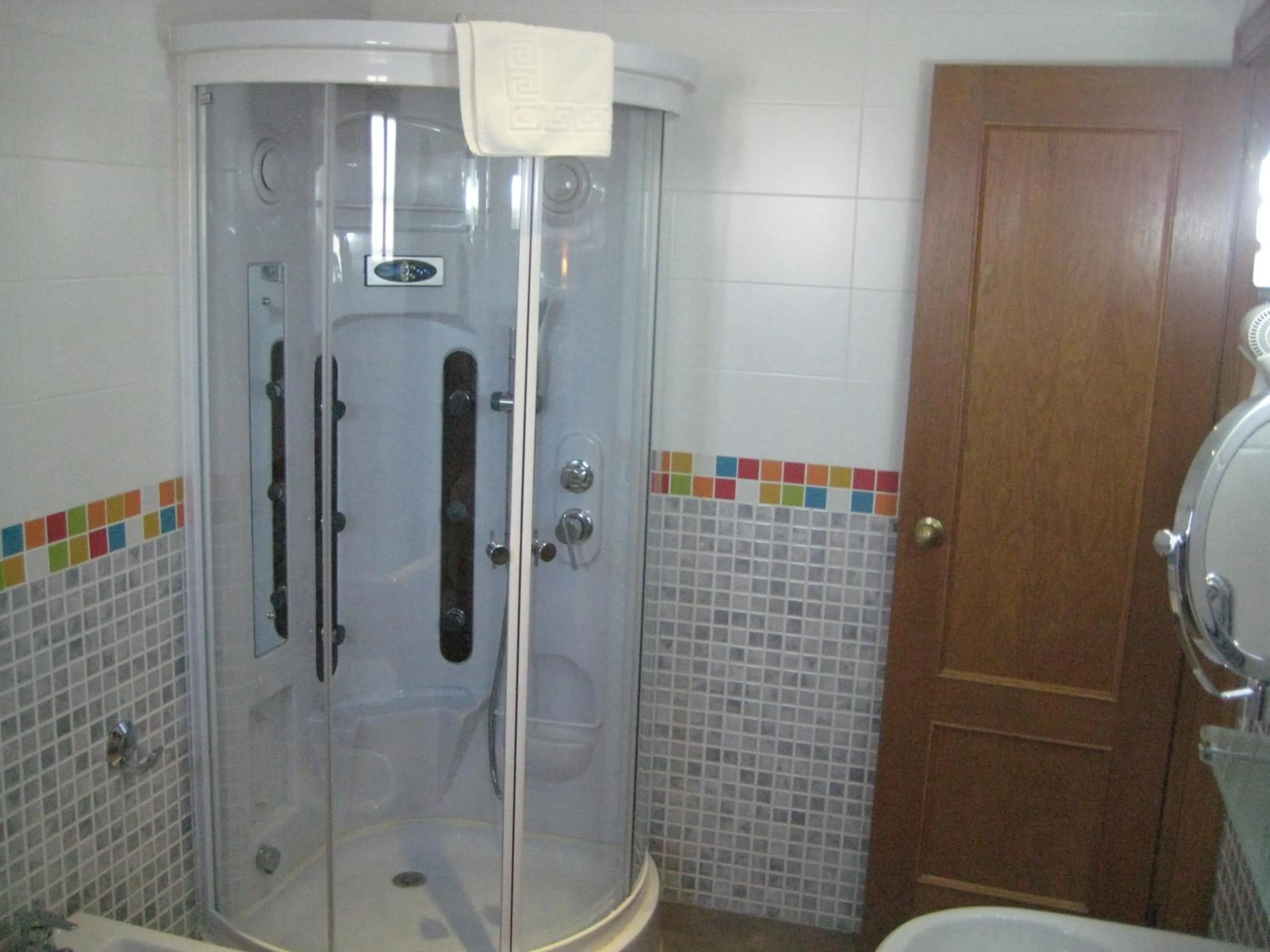 Shower in Hotel Verona