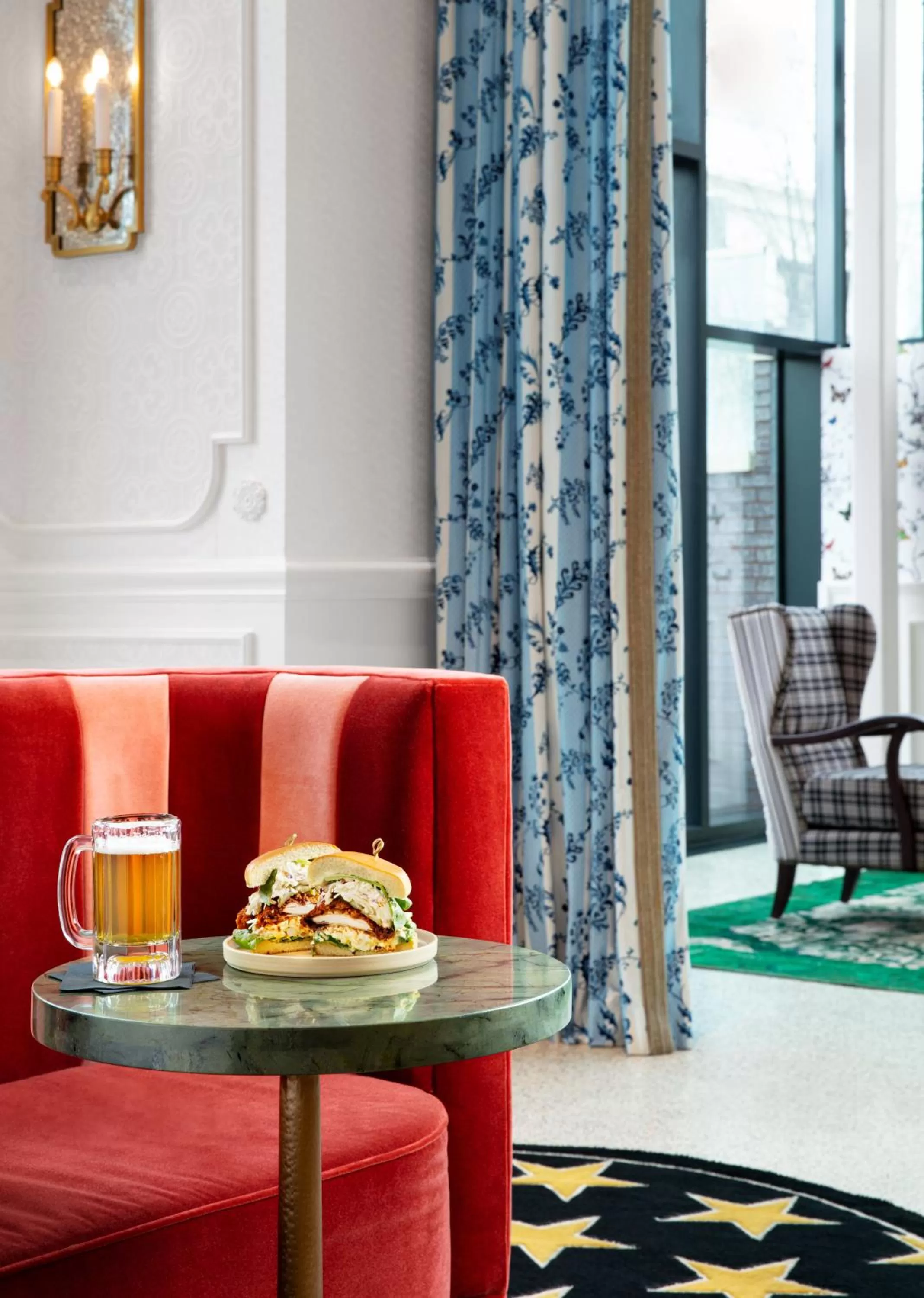 Food and drinks in Graduate by Hilton Nashville