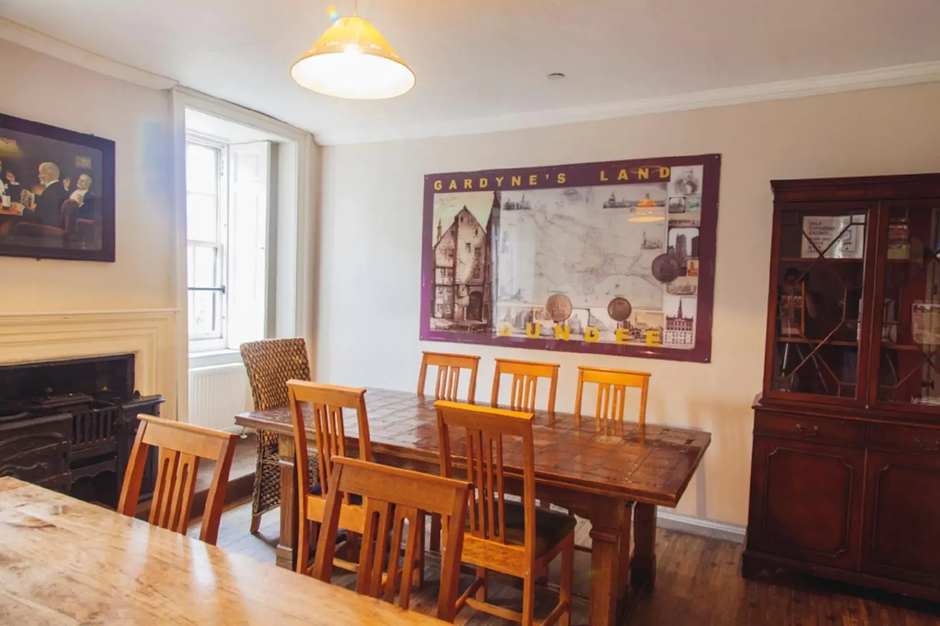 Dining area, Restaurant/Places to Eat in Dundee Backpackers Hostel