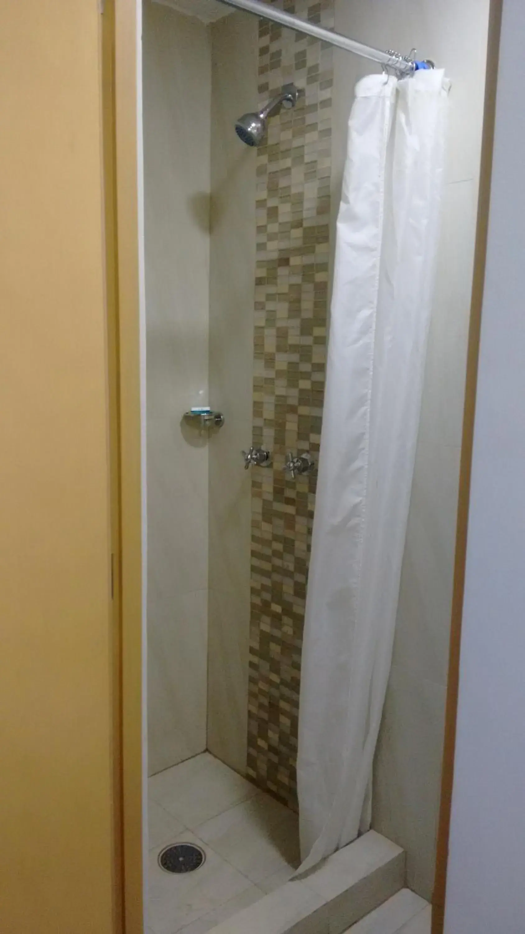 Bathroom in Hotel Urbainn