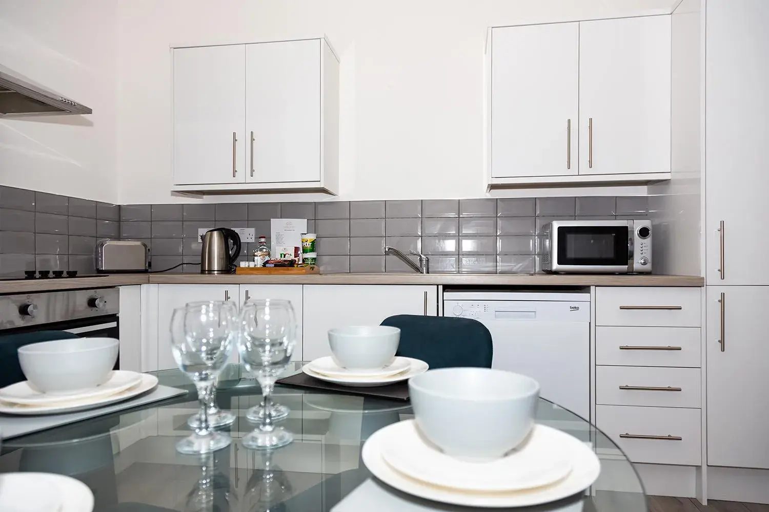 Kitchen or kitchenette, Kitchen/Kitchenette in Alexander Apartments Powdene House