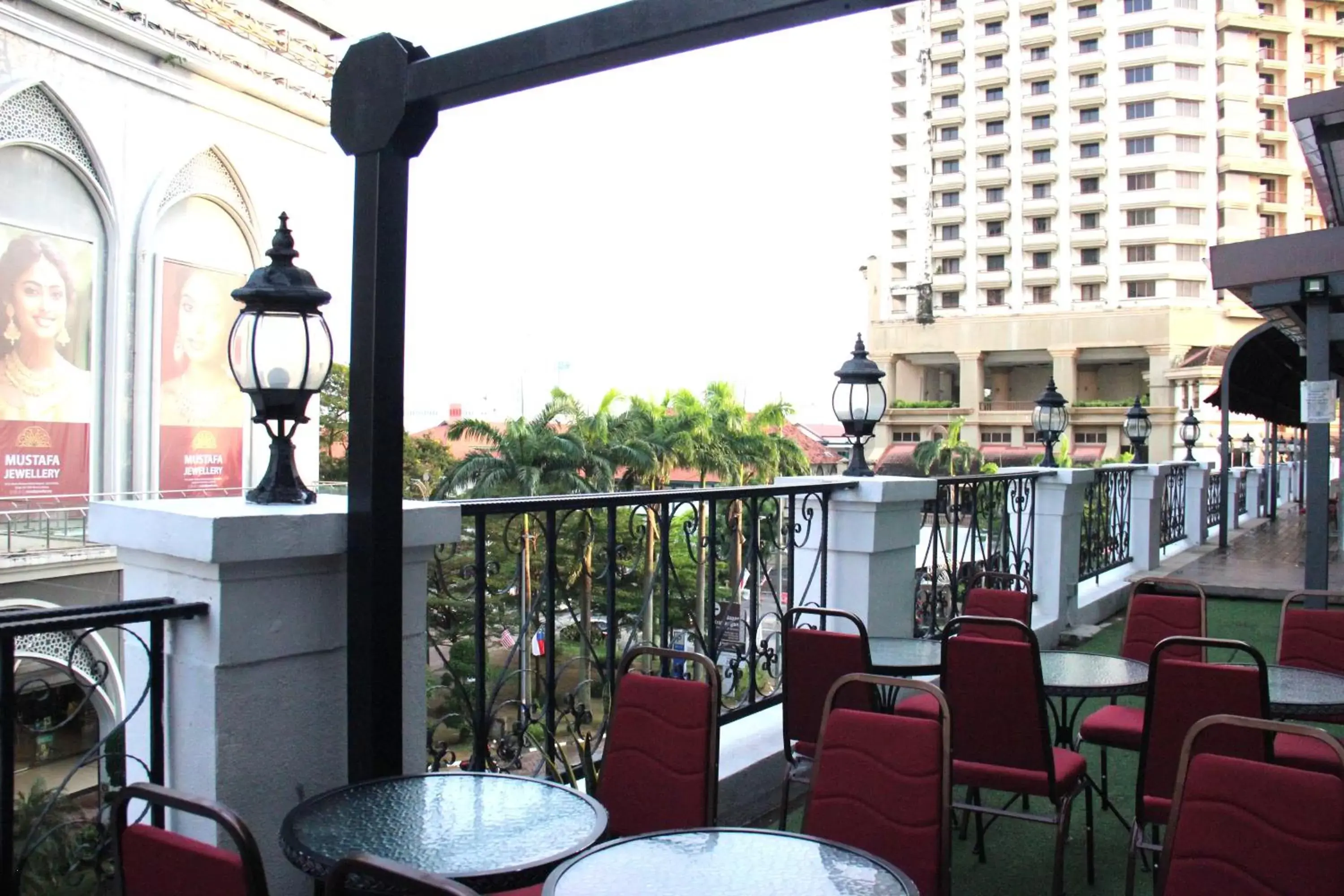 Restaurant/places to eat in Imperial Heritage Boutique & Gourmet Hotel Melaka