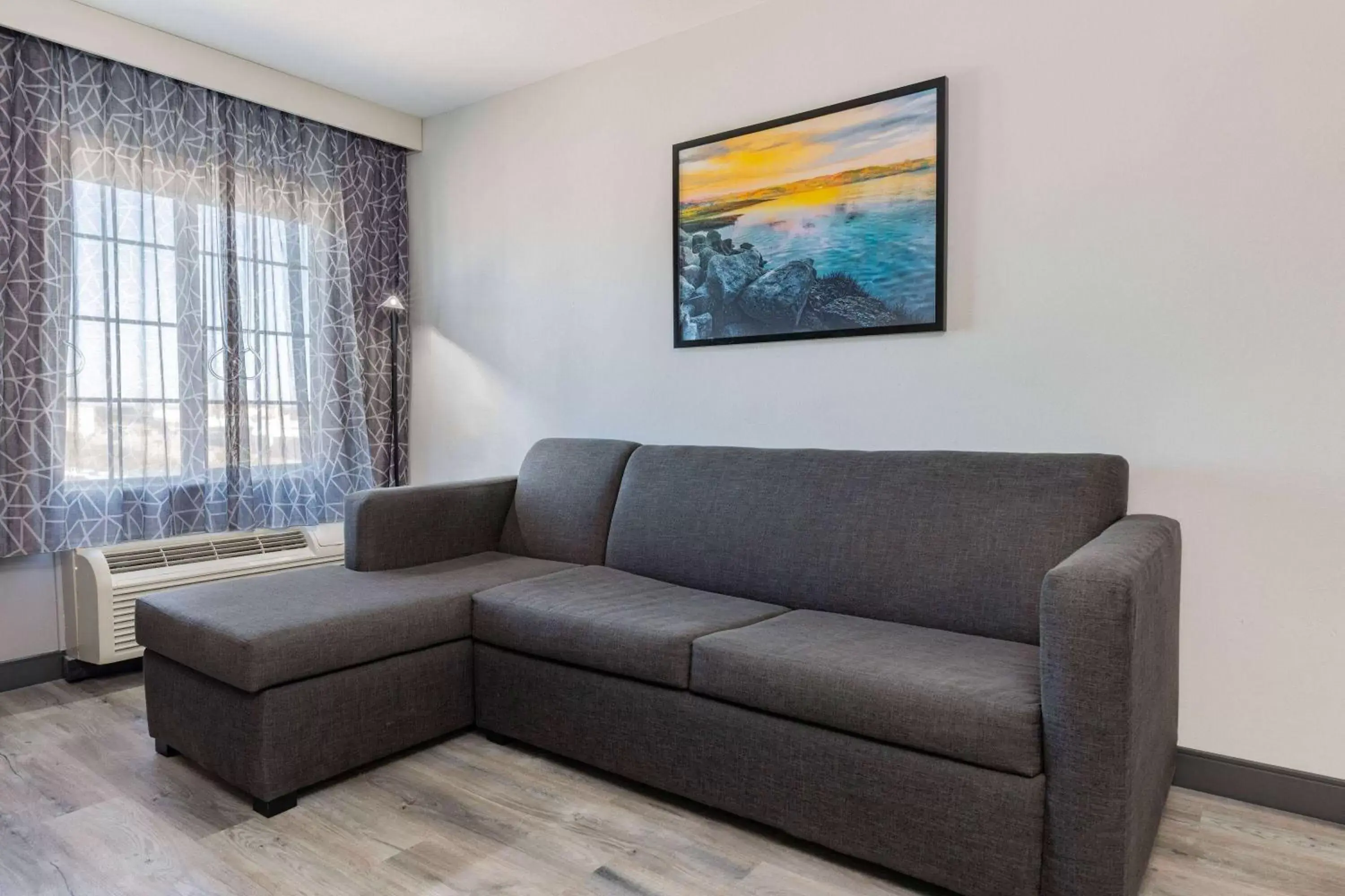 Bedroom in La Quinta Inn & Suites by Wyndham Ardmore Bedroom in La Quinta Inn & Suites by Wyndham Ardmore