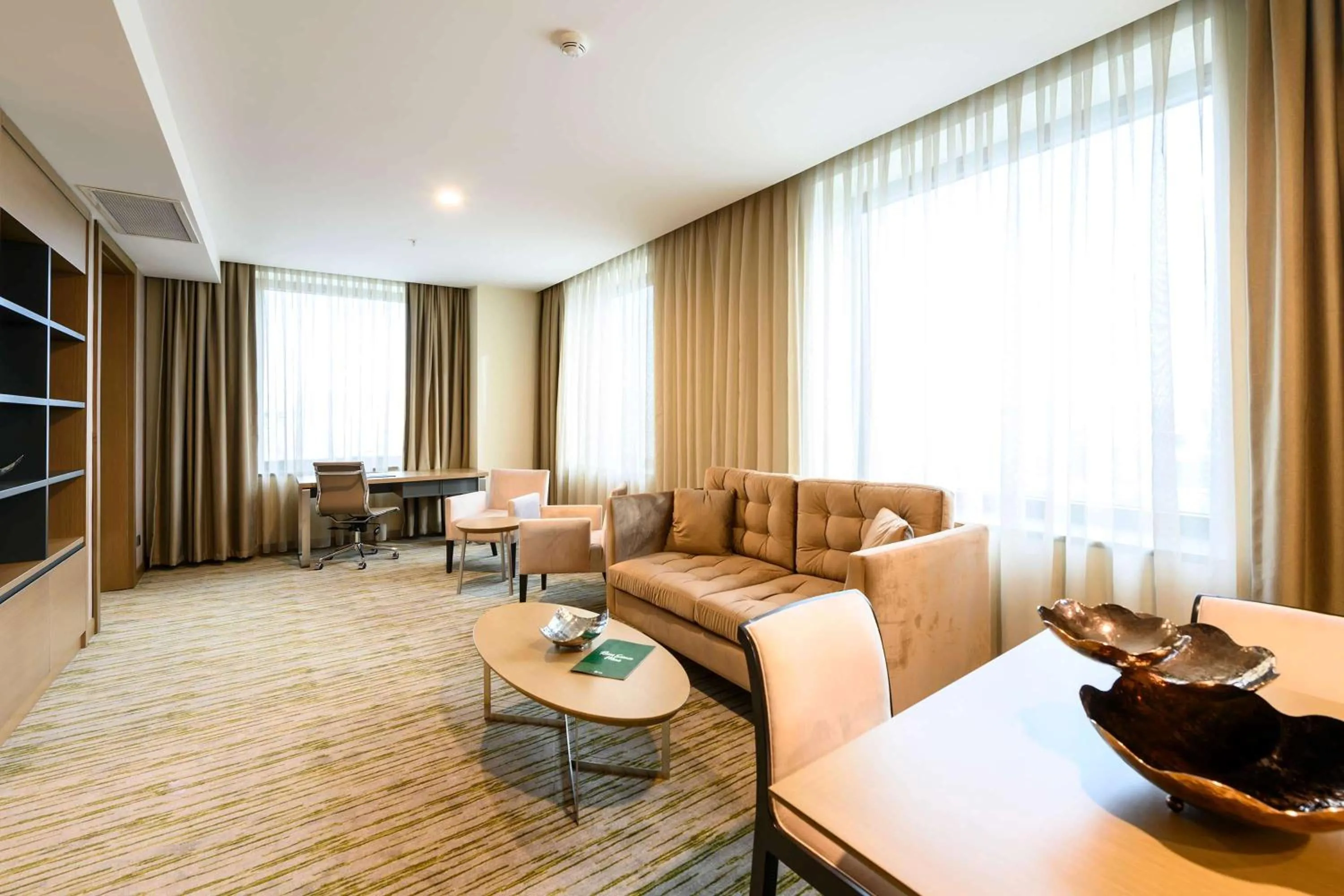 Photo of the whole room in La Quinta by Wyndham Istanbul Gunesli