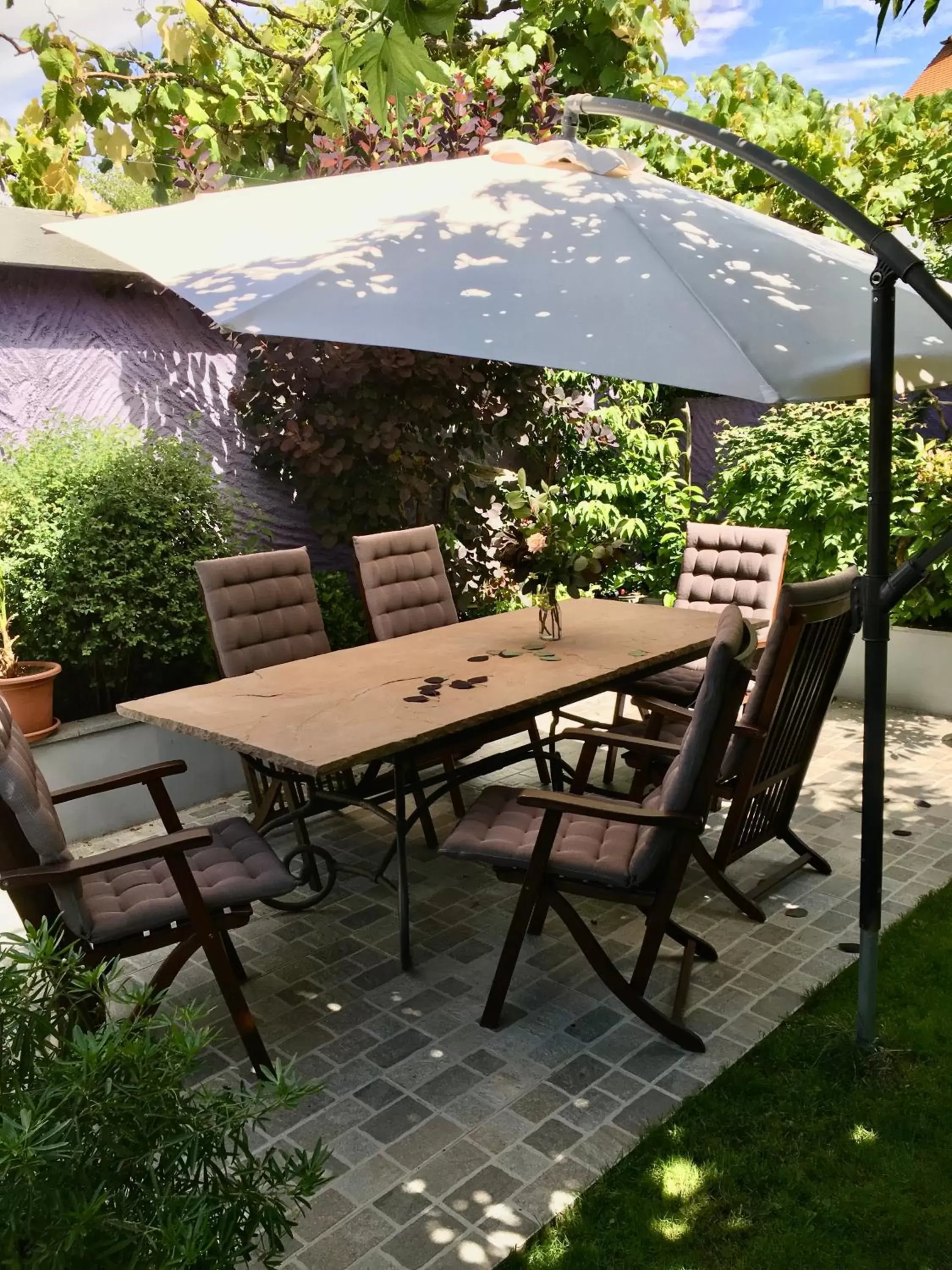 Patio in Les 3 Coeurs - Chambres chez charmants habitants