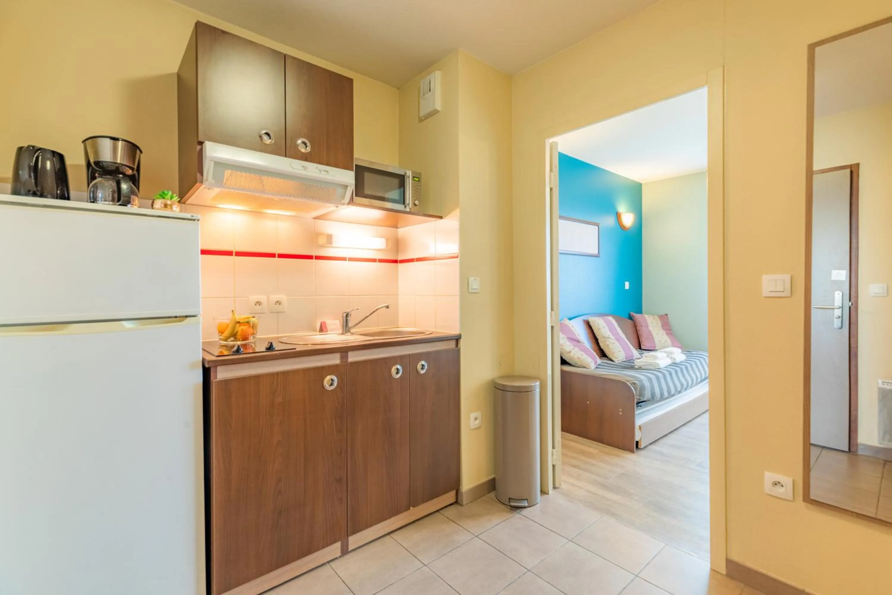 Coffee/tea facilities in Appart'City Classic La Roche sur Yon Centre