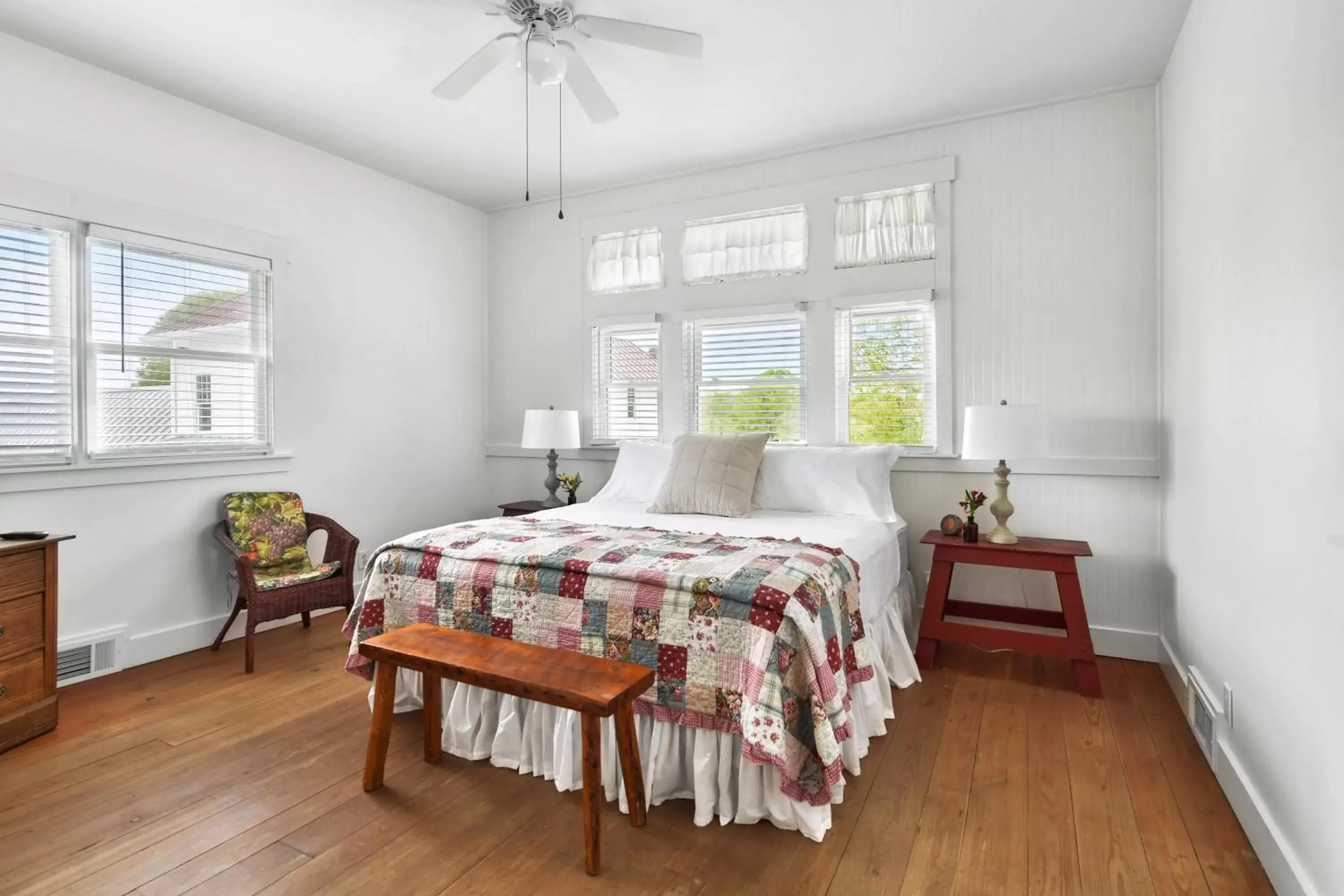 Standard King Room in The Farmhouse Inn