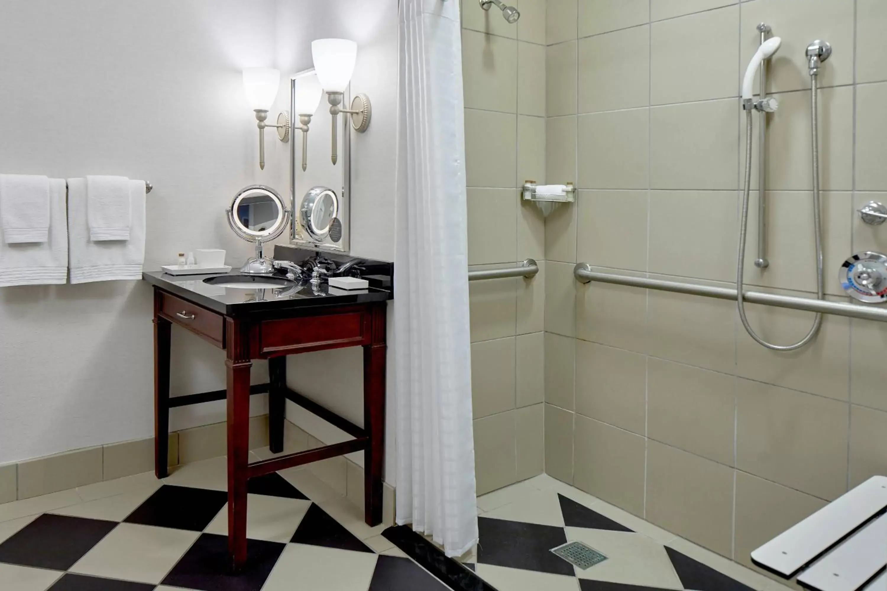 Bathroom in The Battle House Renaissance Mobile Hotel & Spa