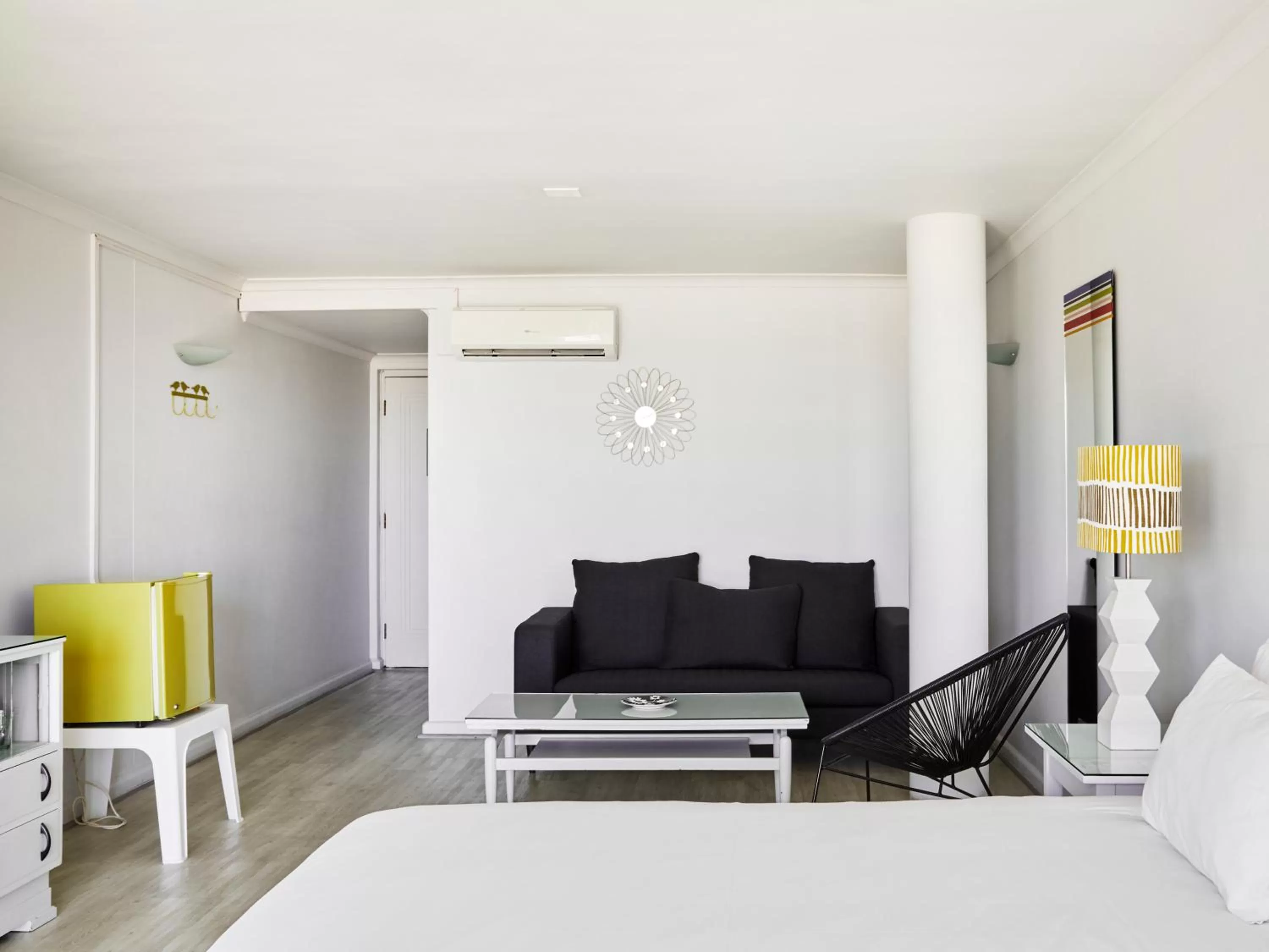 Seating area, Bed in La Splendida Hotel by NEWMARK