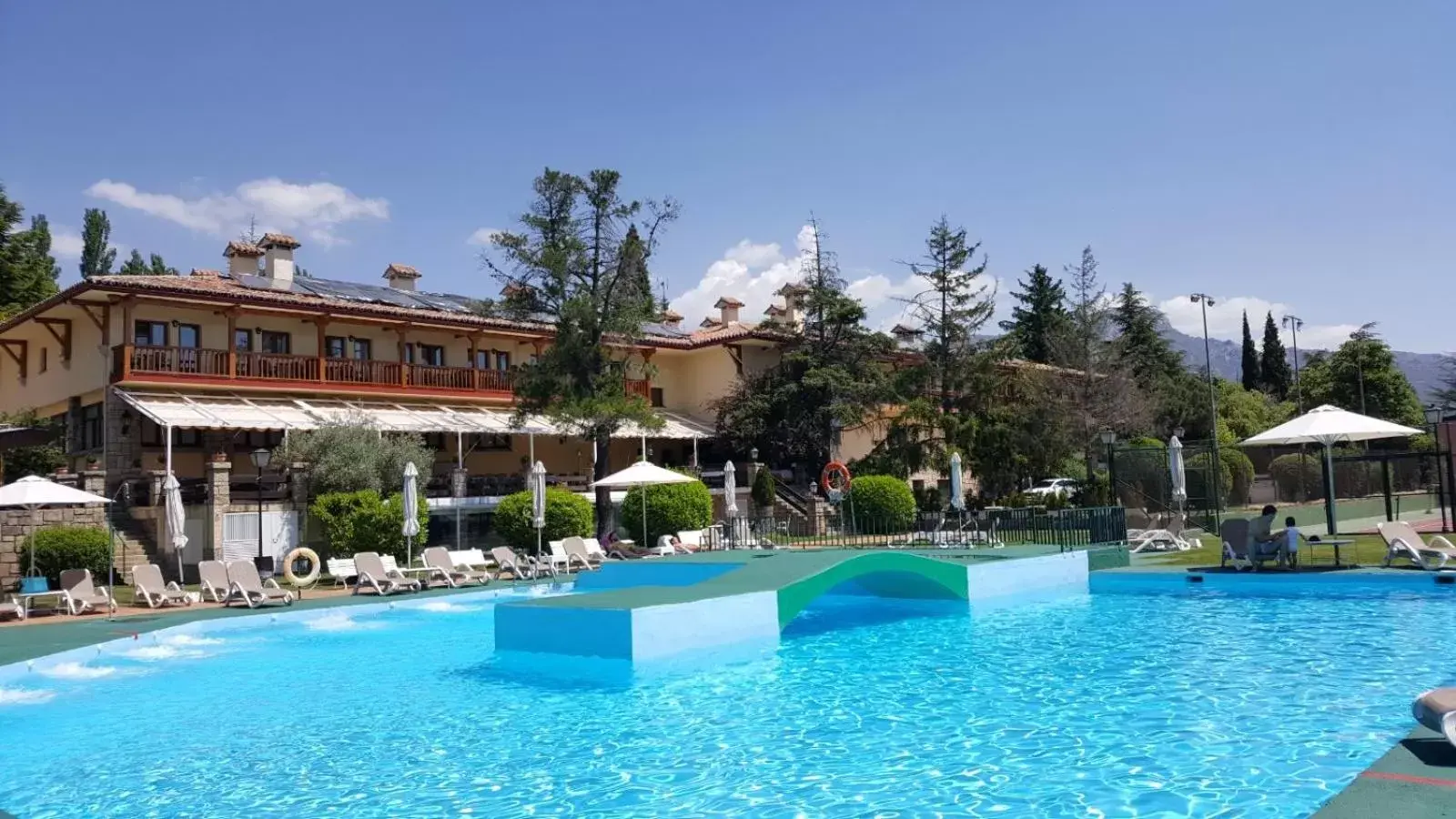 Property building, Swimming Pool in Hotel Rural Spa & Wellness Hacienda Los Robles