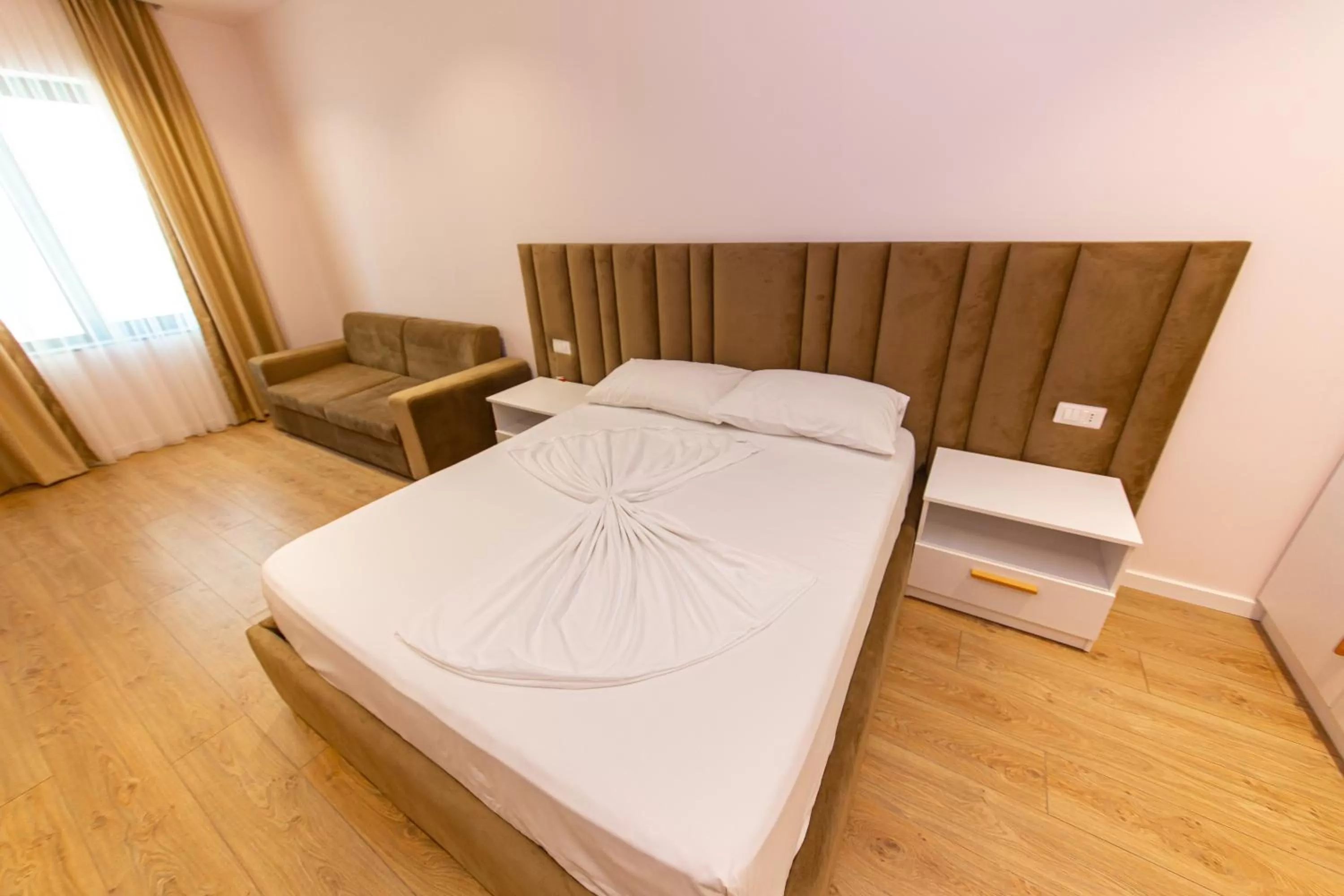 Bedroom, Bed in Hotel Alion